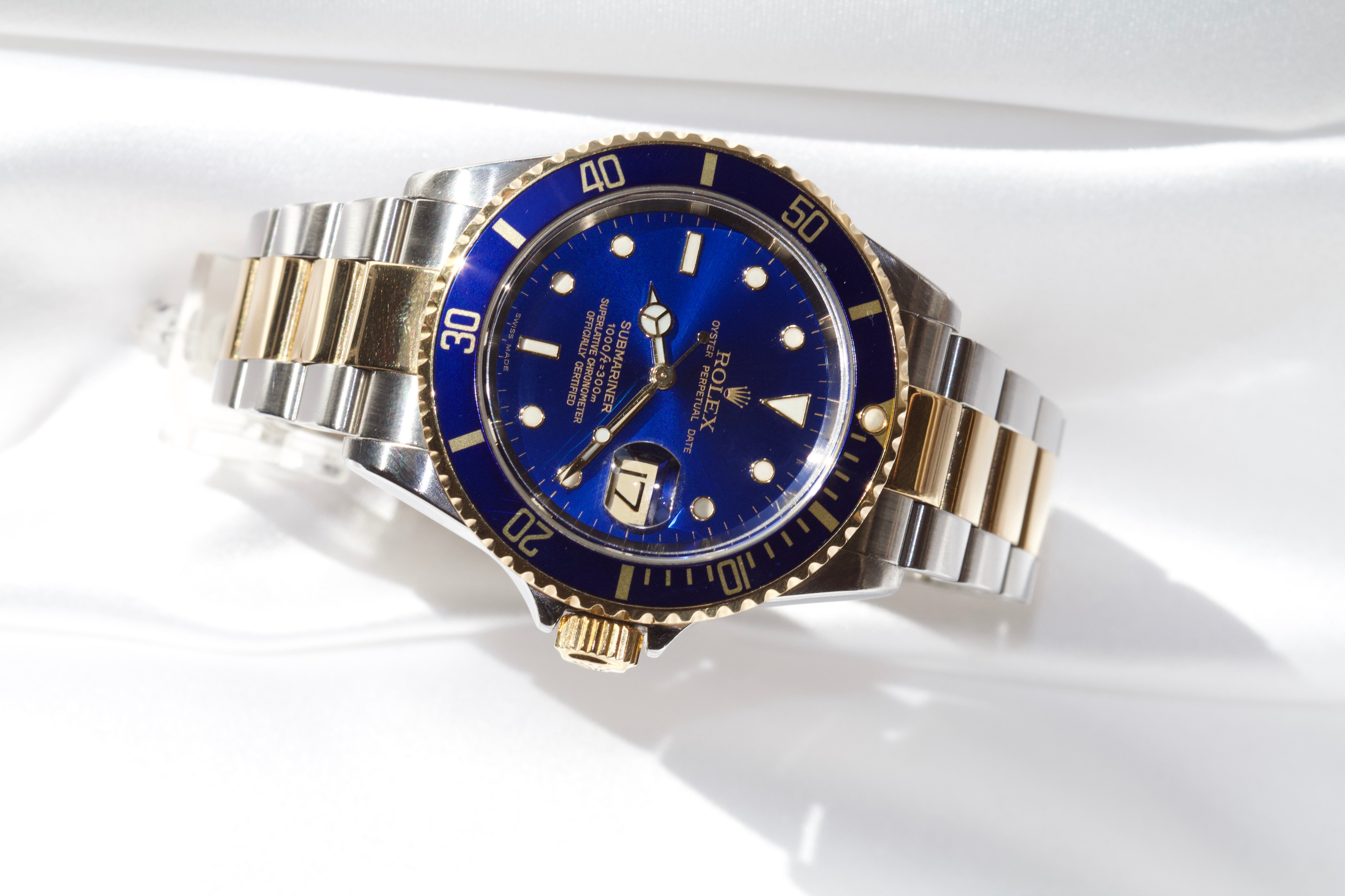 Pre-owned Watches