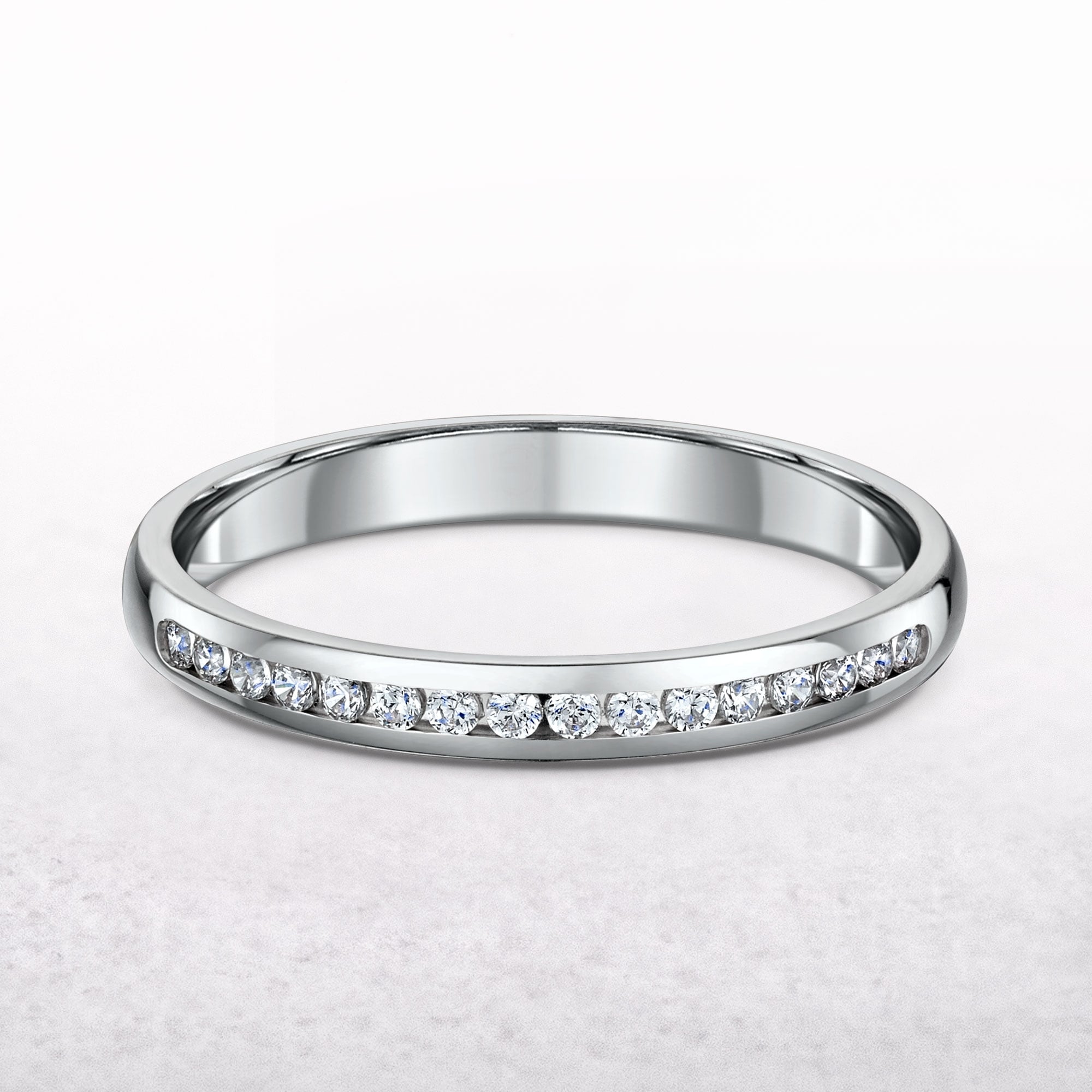 0.16ct Fvs 2.6mm Channel Set Natural Diamond Wedding Band In Platinum