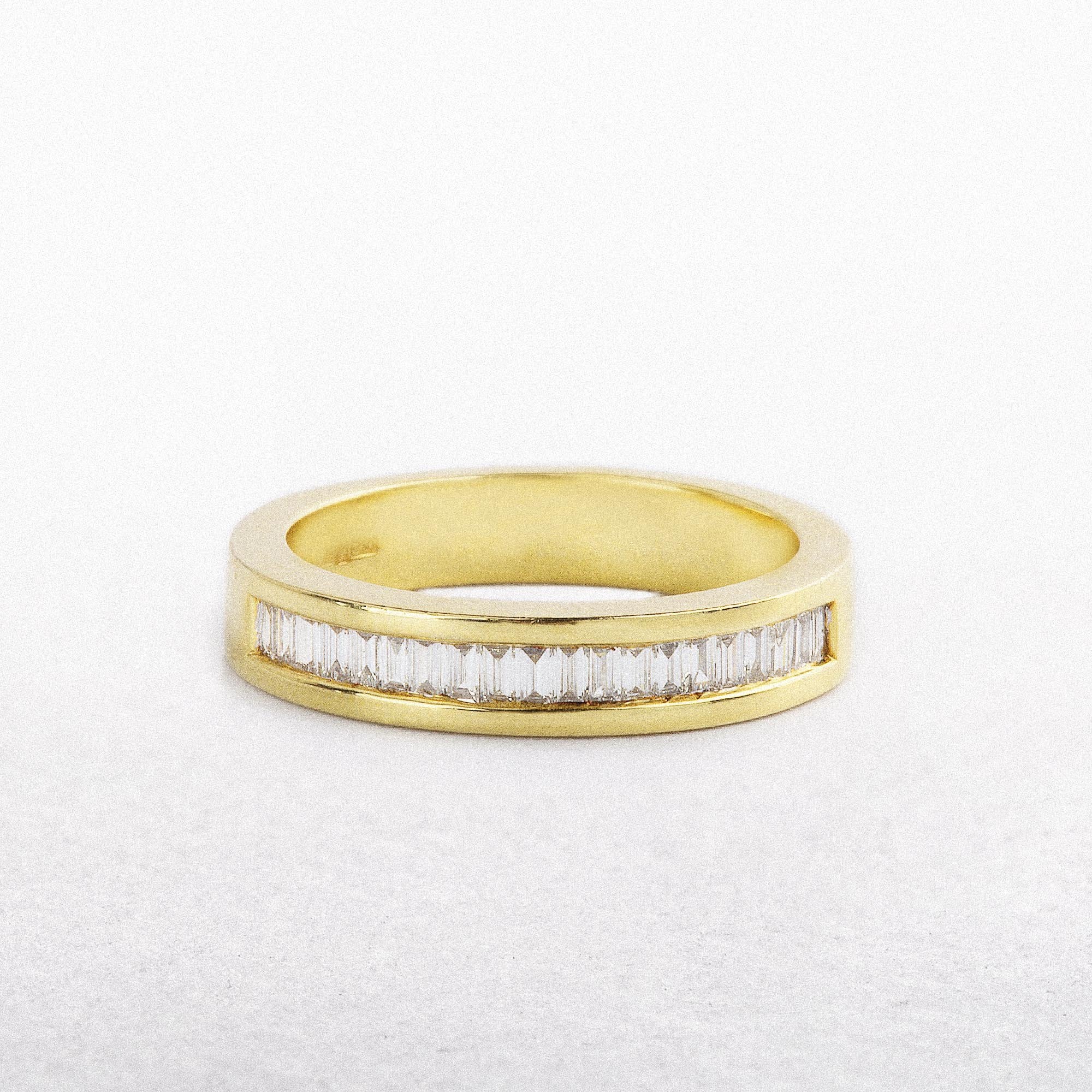 0.27ct Baguette Cut Channel Set Natural Diamond Wedding Band In 18ct Yellow Gold