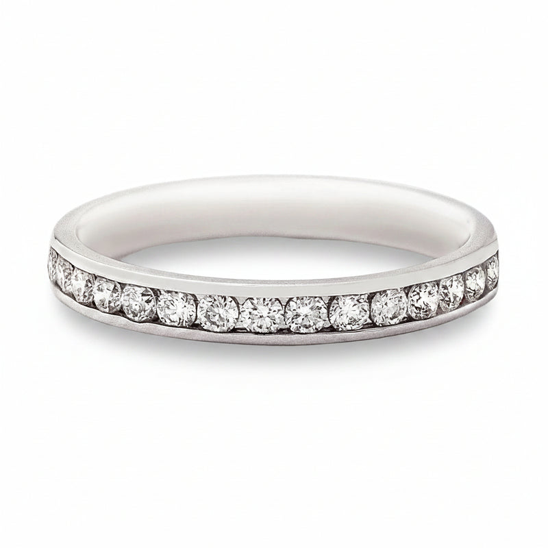 0.30ct Fvs 2.7mm Brilliant Cut Channel Set Wedding Band In 18ct White Gold