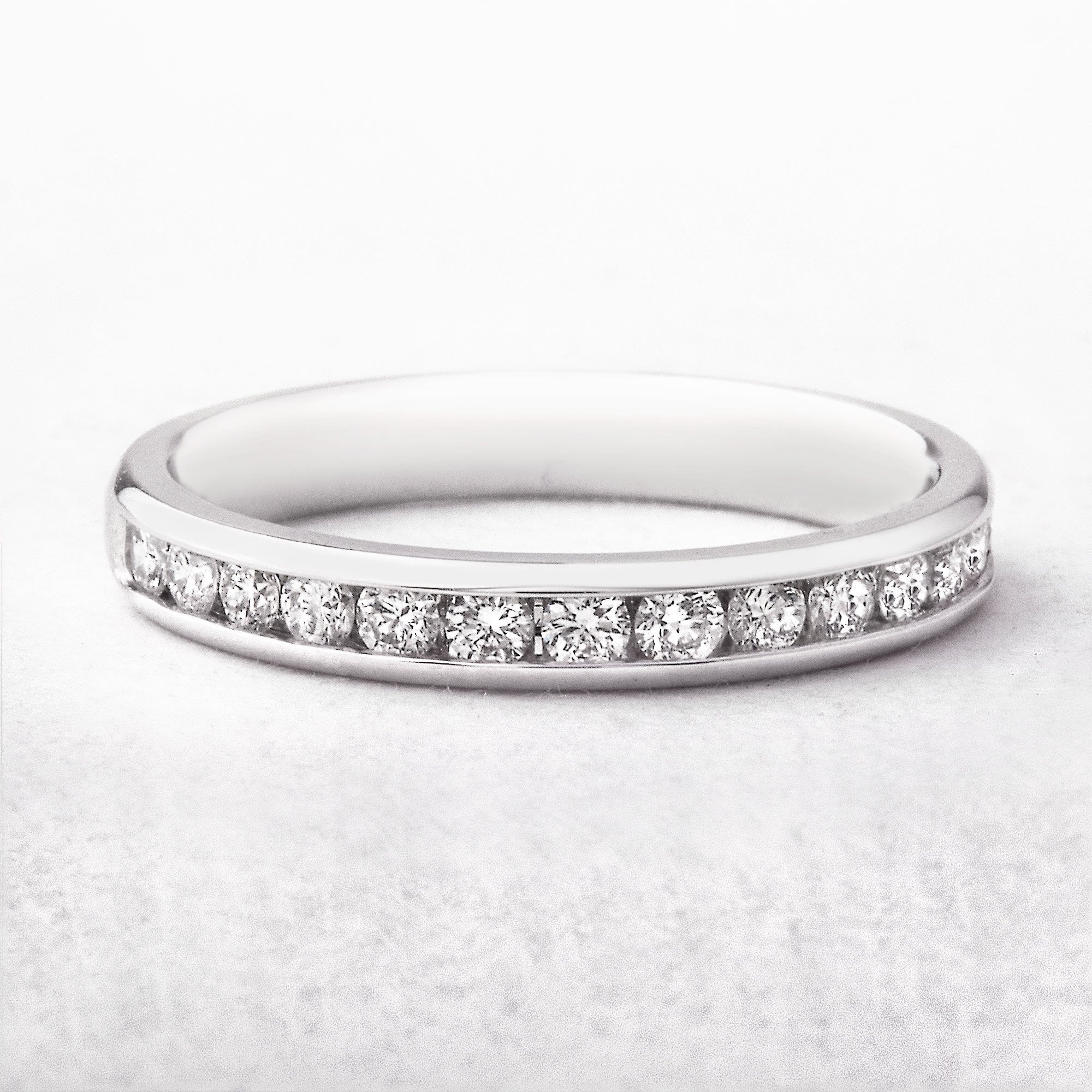 0.40ct Fvs 3mm Brilliant Cut Channel Set Natural Diamond Wedding Band In 18ct White Gold