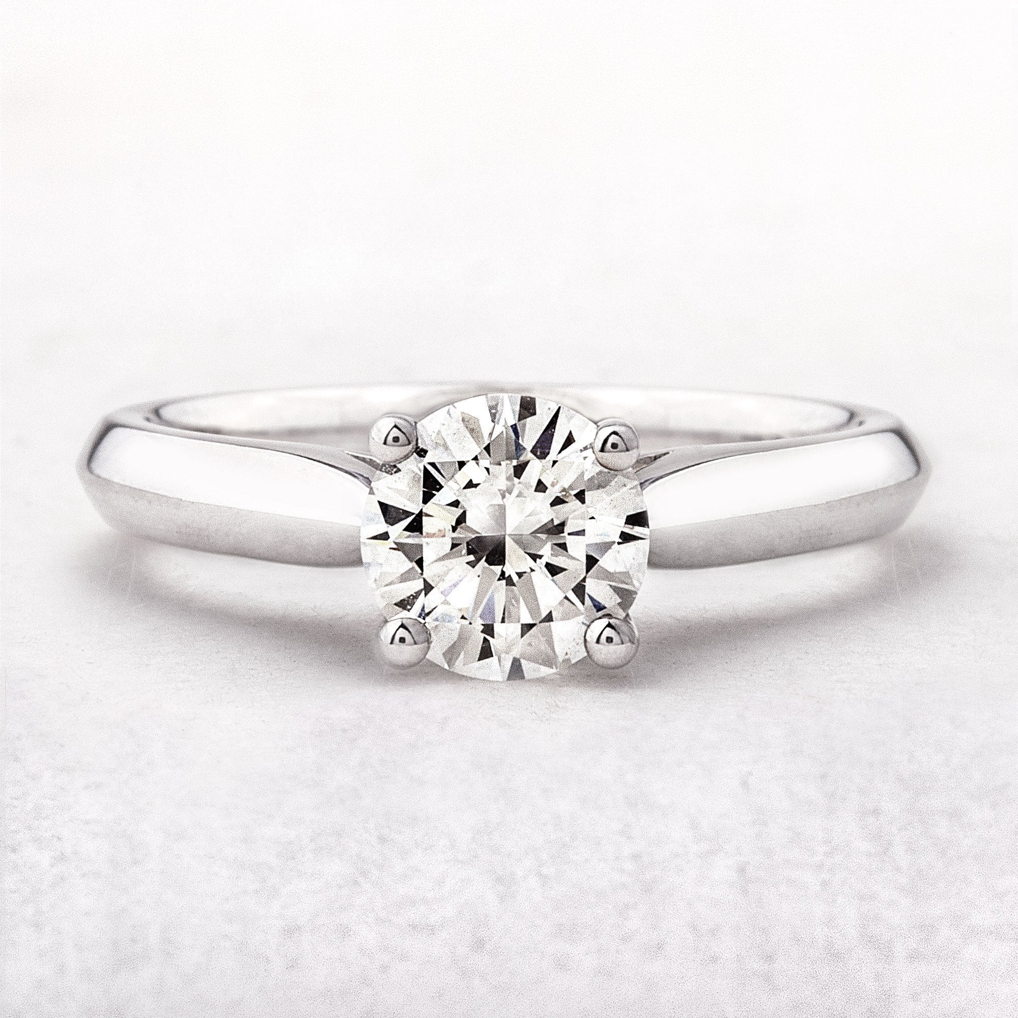 0.46ct D/vs2 GIA Certified Round Cut Solitaire Natural Diamond Engagement Ring.