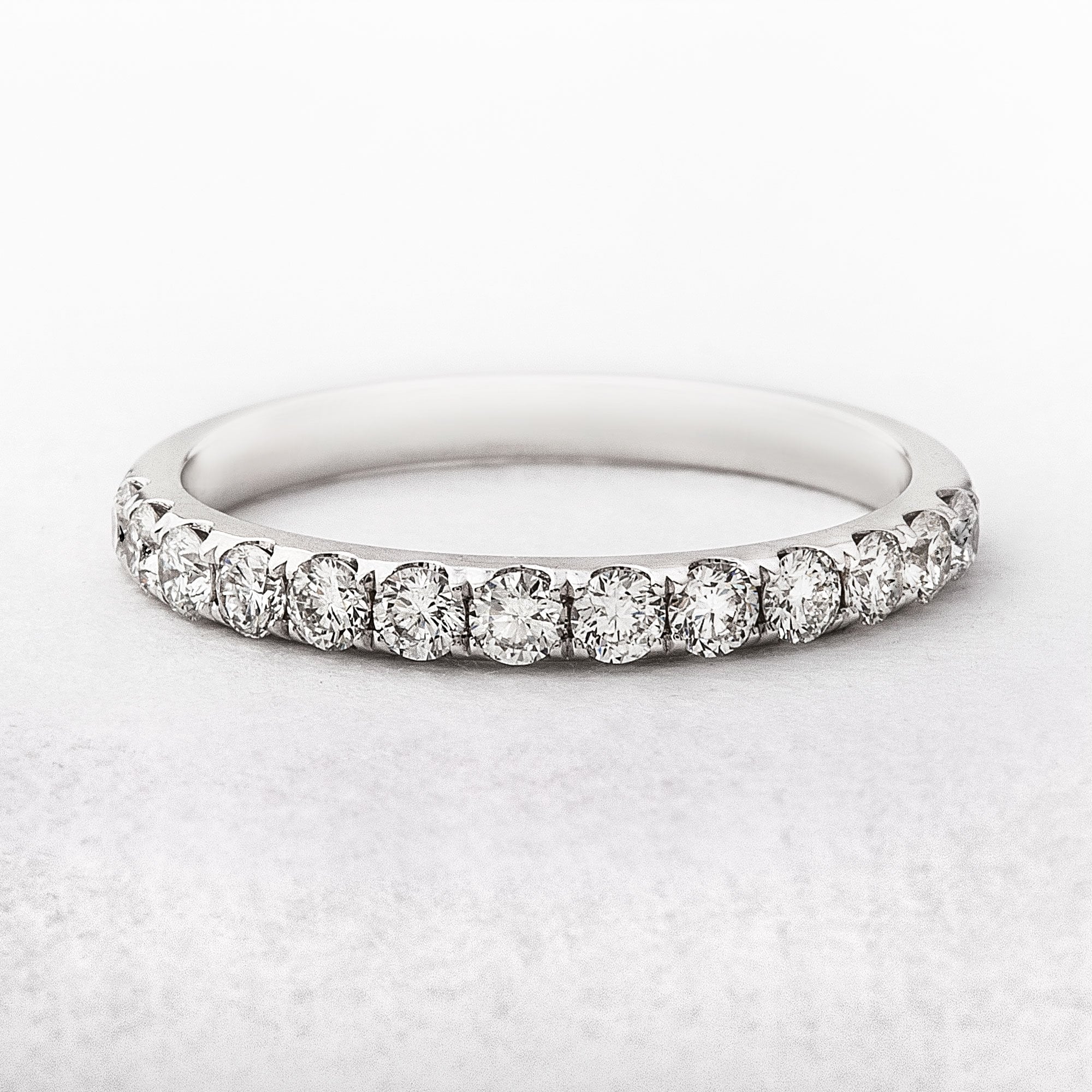 0.55ct Fvs 2.2mm Brilliant Cut Castel Set Natural Diamond Wedding Band In 18ct White Gold