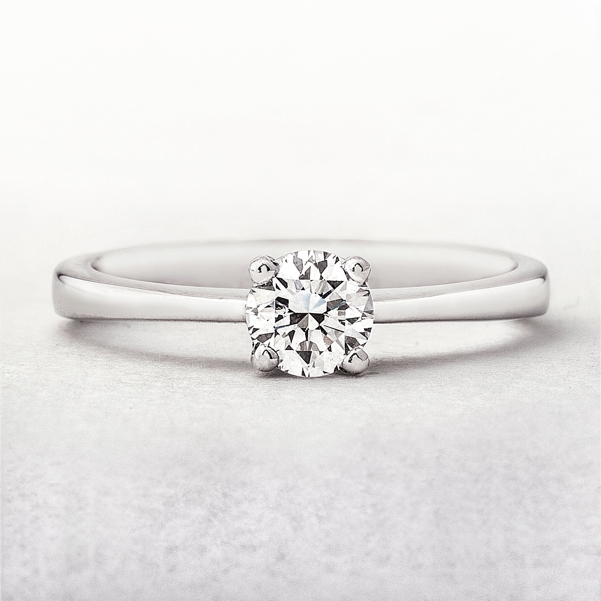0.80ct F Si2 GIA Certified Solitaire Natural Diamond Engagement Ring Set in 18ct White Gold