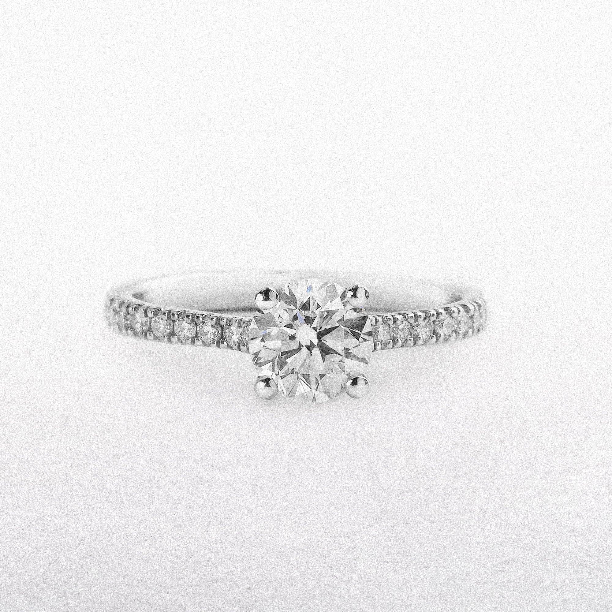 1.10ct Fvs2 Natural Diamond Solitaire Engagement Ring With Shoulder Diamonds Set In Platinum