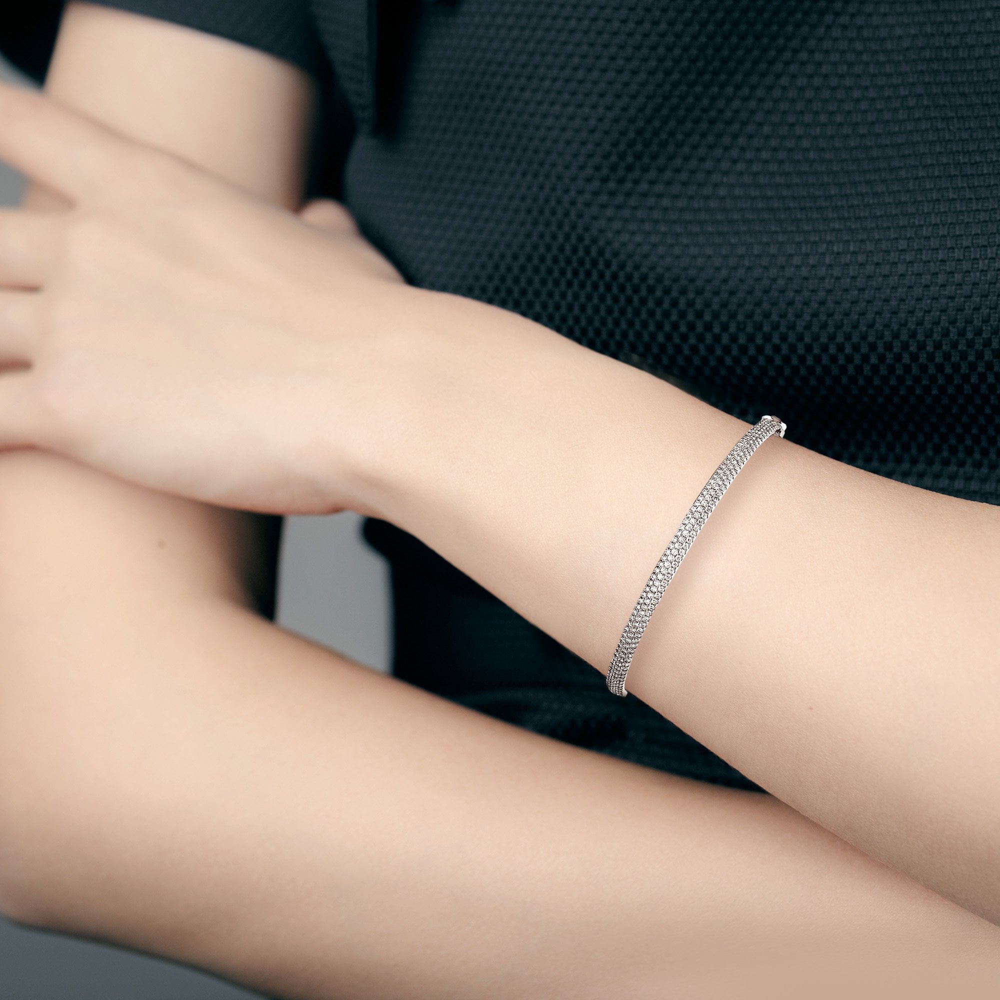 1.17ct White Gold Tiffany Co. Metro Natural Diamond Bangle
