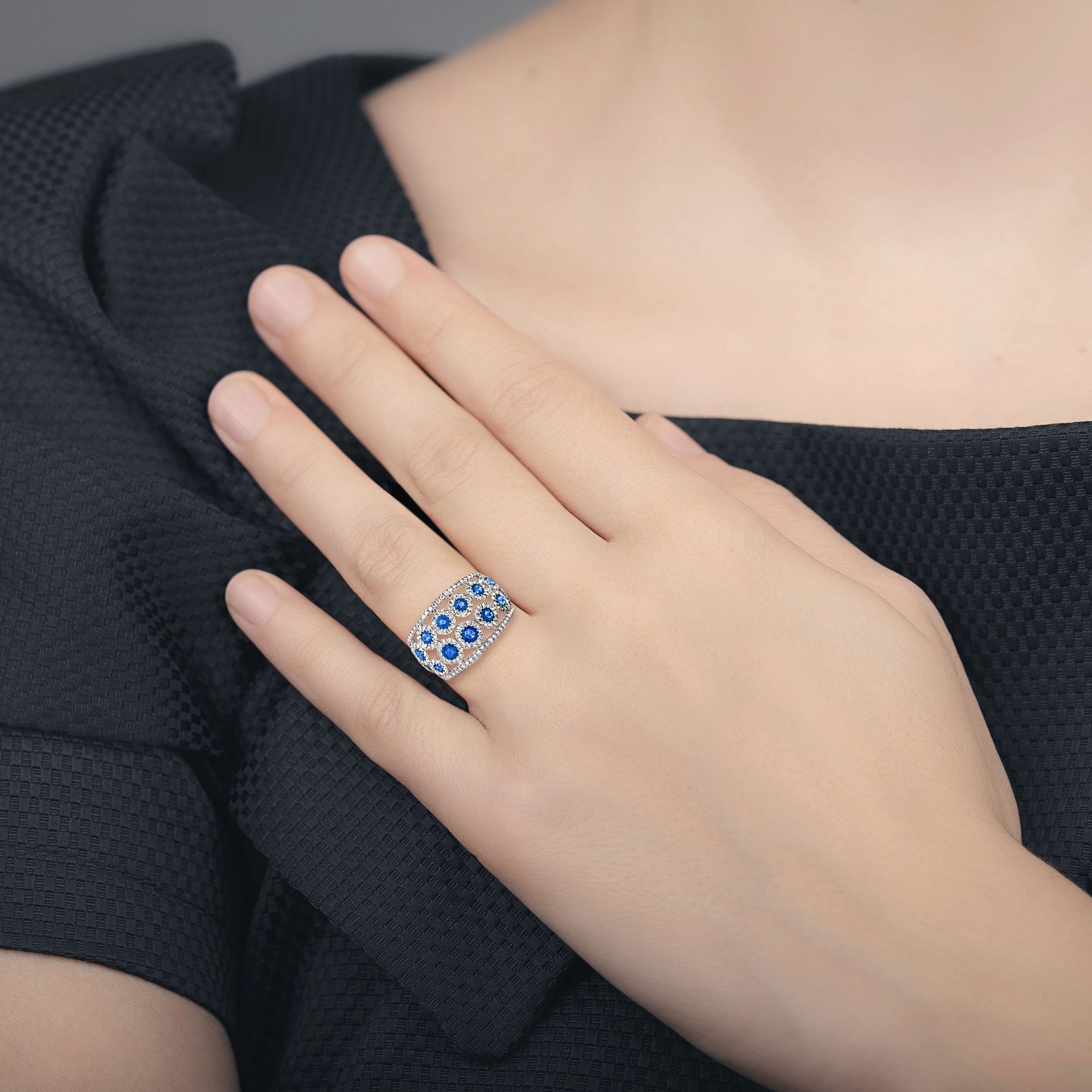 1.29ct Sapphire & 0.87ct Natural Diamond Dress Ring set in 18ct White Gold