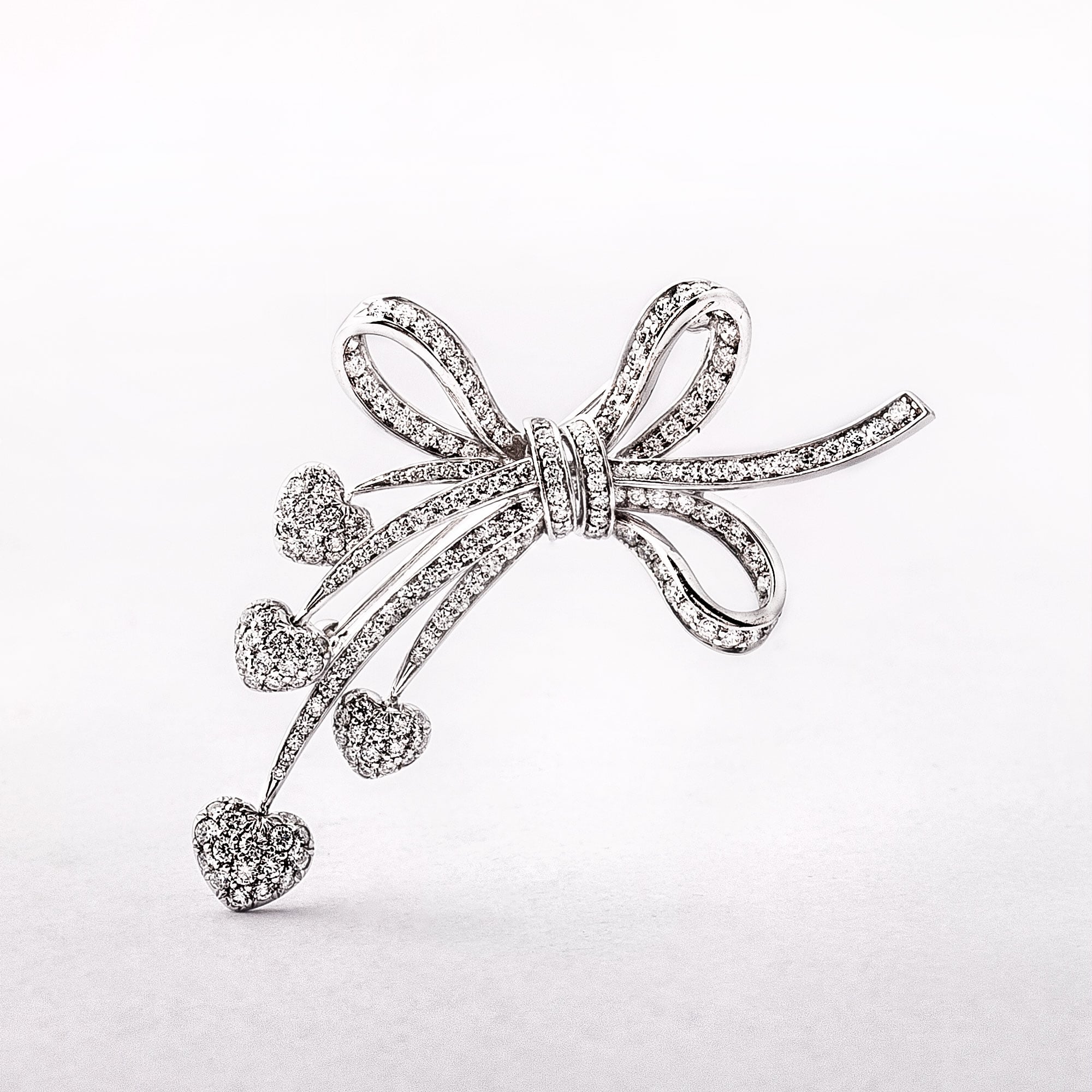 1.80ct White Gold Diamond Spray Brooch