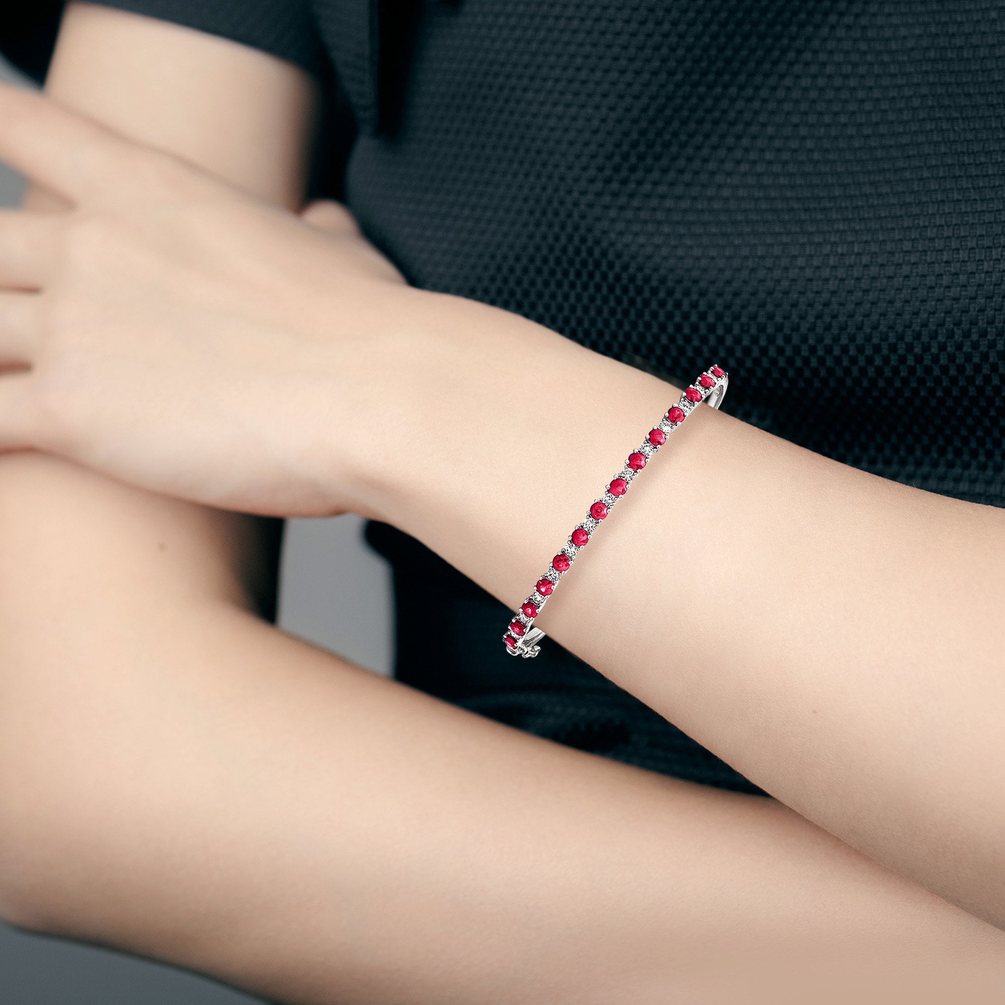 1.82ct Ruby & 0.68ct Natural Diamond Bangle Set In 18ct White Gold