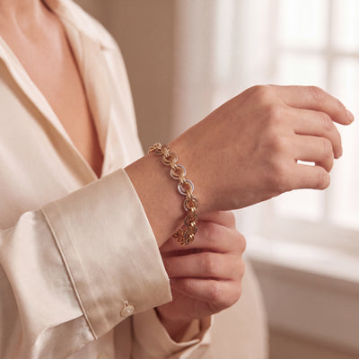 Tri-Colour Interlocking Circle Chain Bracelet in 9ct Yellow Gold