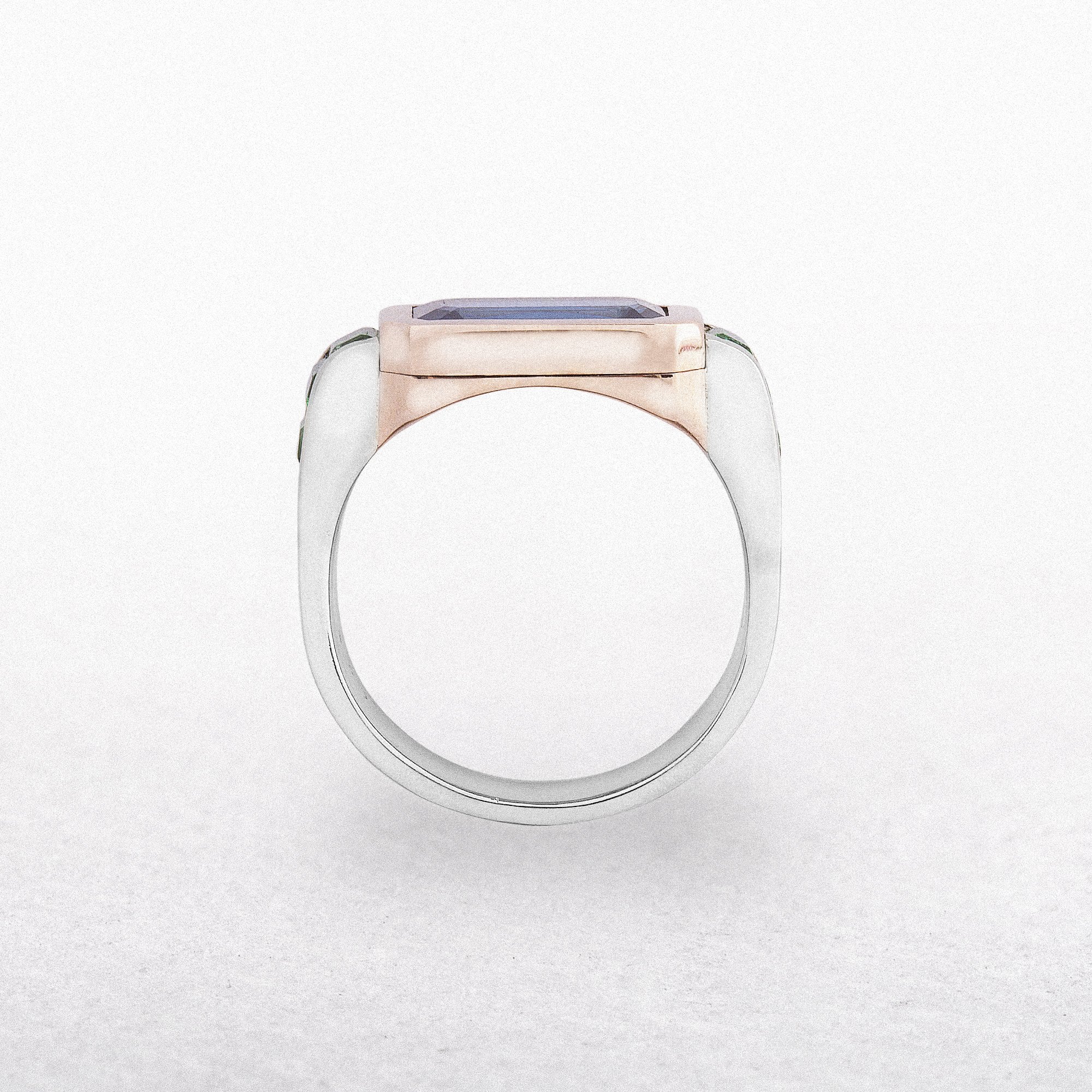 18ct Rose & White Gold Sapphire & Emerald Ring