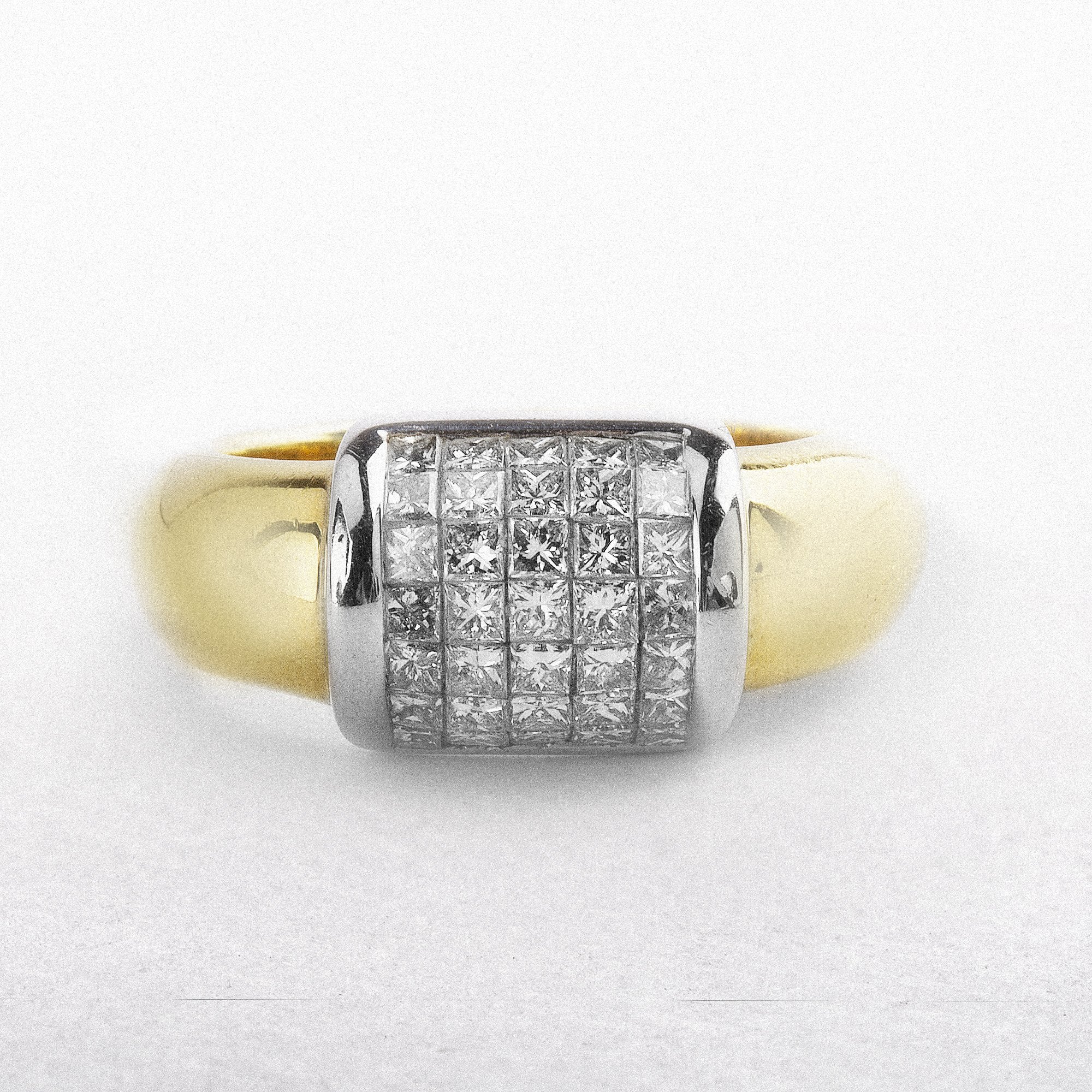 18ct White and Yellow Gold Princess Cut Round Cluster Natural Diamond Ring