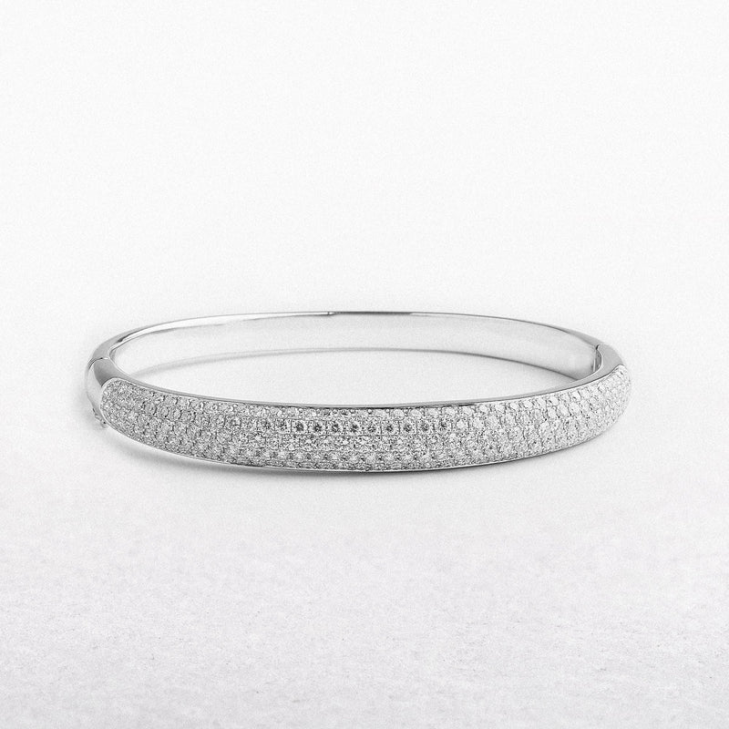 18ct White Gold Brilliant Cut Natural Diamond Bangle
