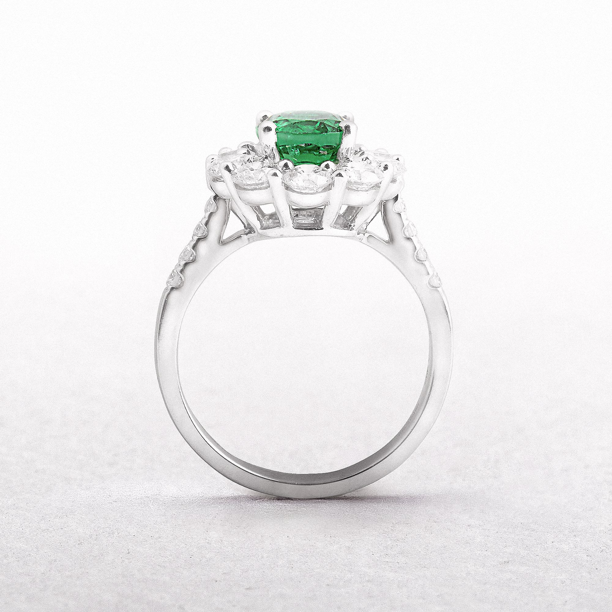 18ct White Gold Oval Cut Natural Emerald & Diamond Cluster Ring
