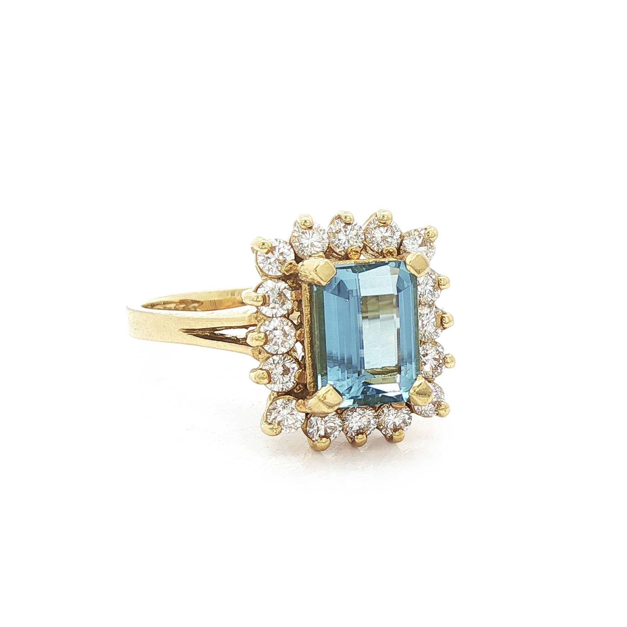 18ct Yellow Gold Aquamarine & Natural Diamond Cluster Ring