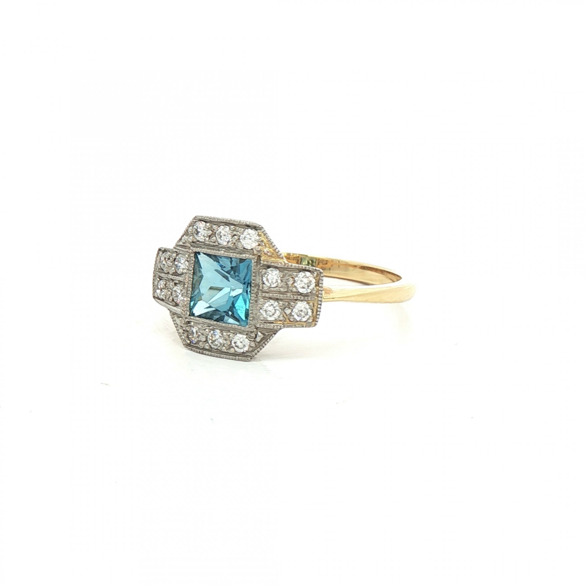 18ct Yellow Gold Aquamarine & Natural Diamond Dress Ring