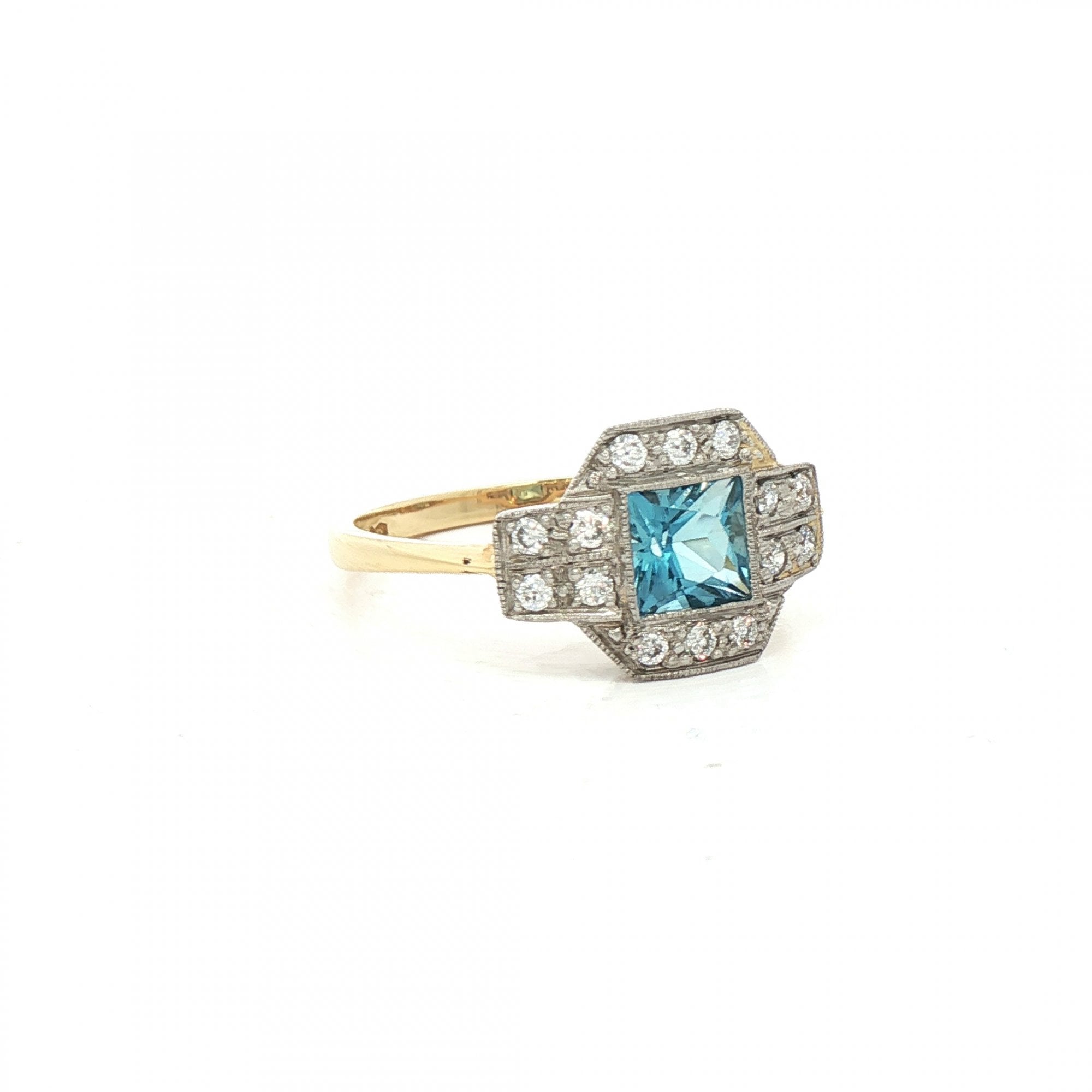 18ct Yellow Gold Aquamarine & Natural Diamond Dress Ring