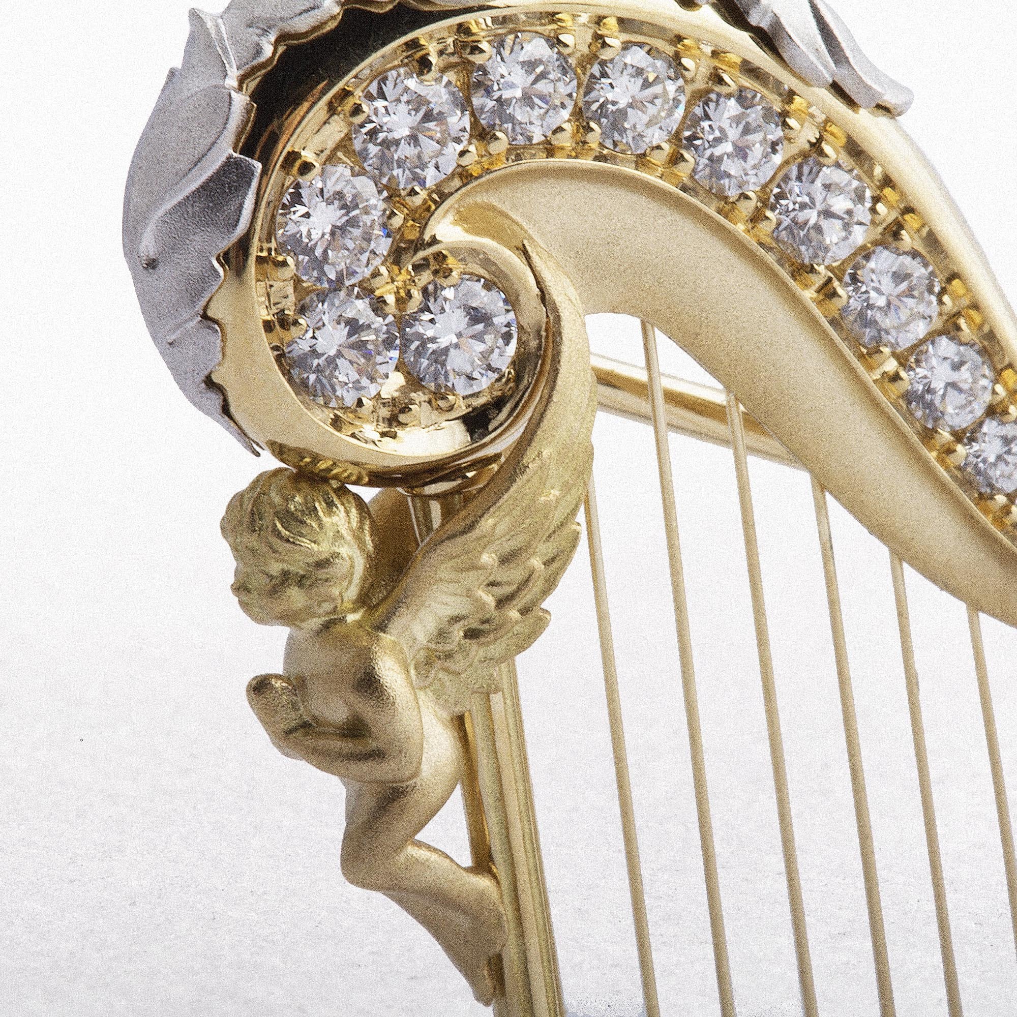 18ct Yellow Gold & Enamel Natural Diamond Harp Brooch