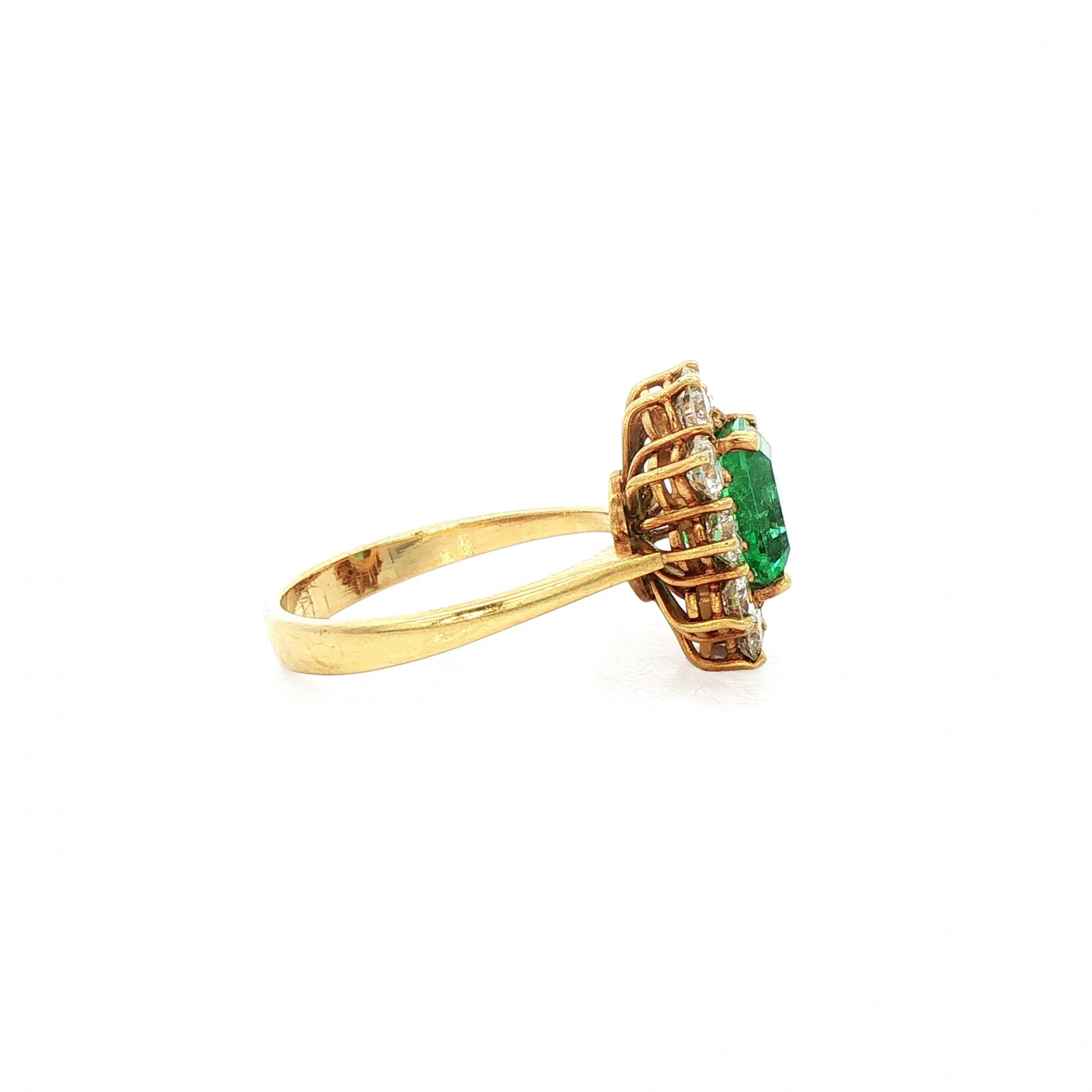 2.30ct Emerald & 1.50ct Natural Diamond Cluster Ring in 18ct Yellow Gold