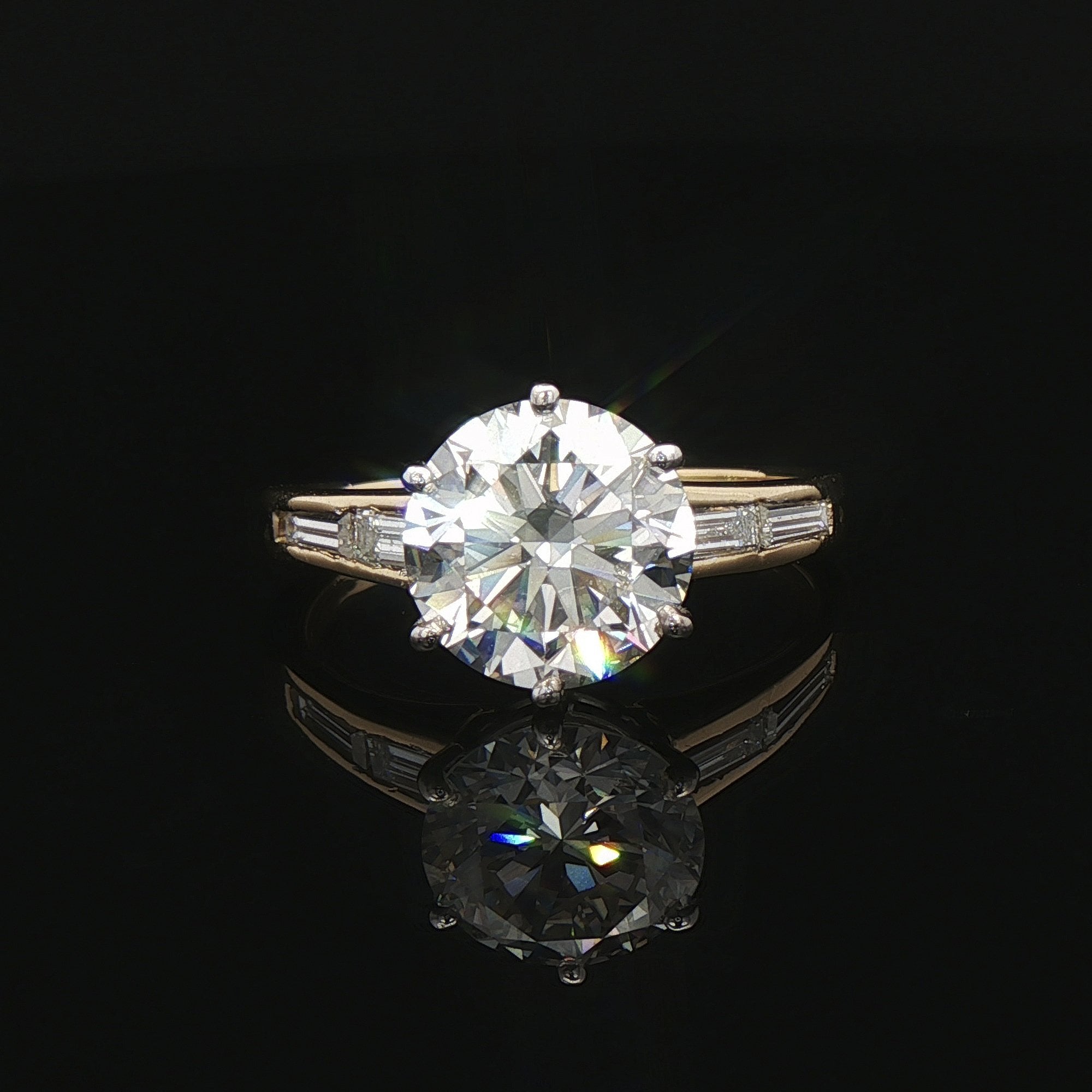 2.52ct J VS1 Natural Diamond Six Claw Solitaire & Baguette Shoulders in 18ct Yellow Gold
