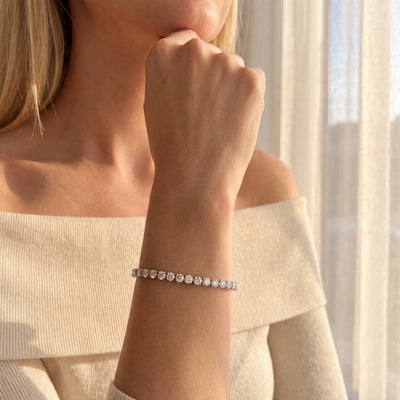 8.00ct F VS Heinz Mayer Natural Line Diamond Barcelet set in 18ct White Gold