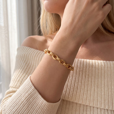 Ladies Double Oval Link Fancy Bracelet in 9ct Yellow Gold
