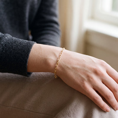 Small Paper Link Style Chain Bracelet in 9ct Yellow Gold