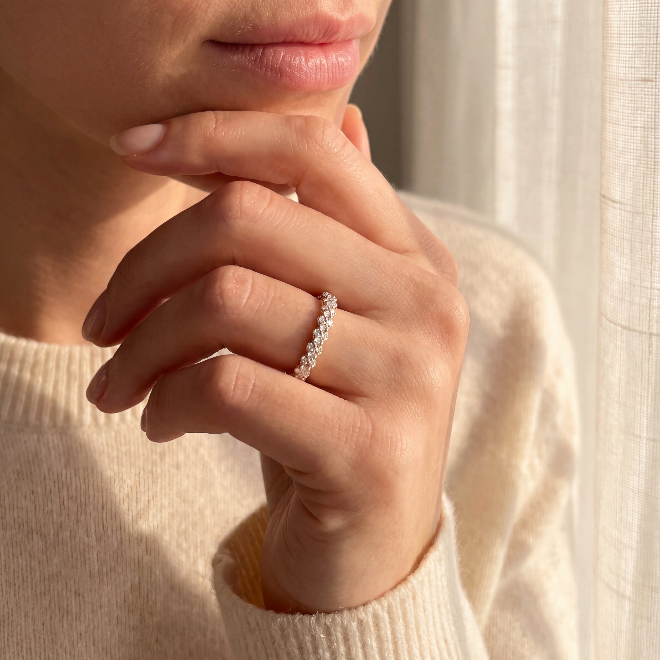 18ct Yellow Gold Natural Diamond Scalloped Eternity Ring
