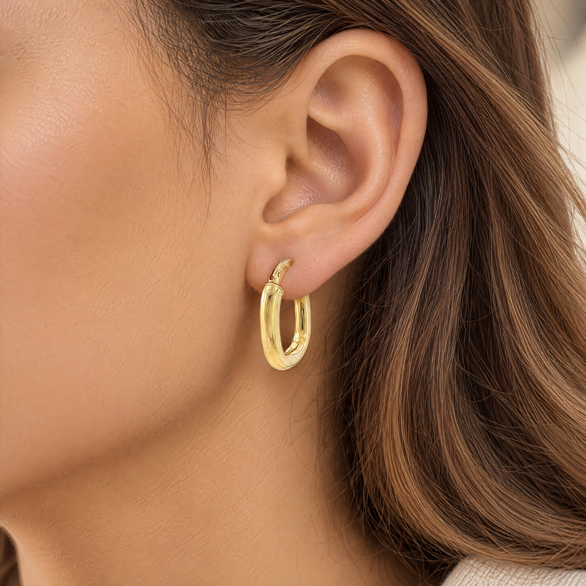Hoop Earrings Medium in 9ct Yellow Gold
