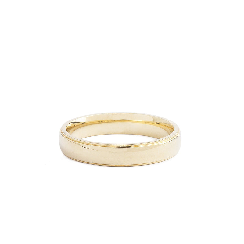 4mm Gents Edged Wedding Band In 9ct Yellow Gold