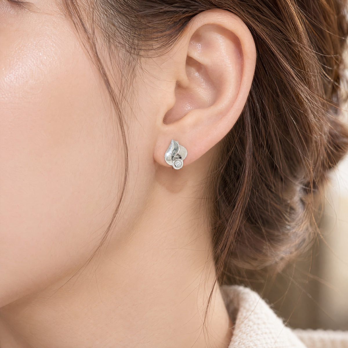 Heart-Shaped Natural Diamond Stud Earrings in 9ct White Gold