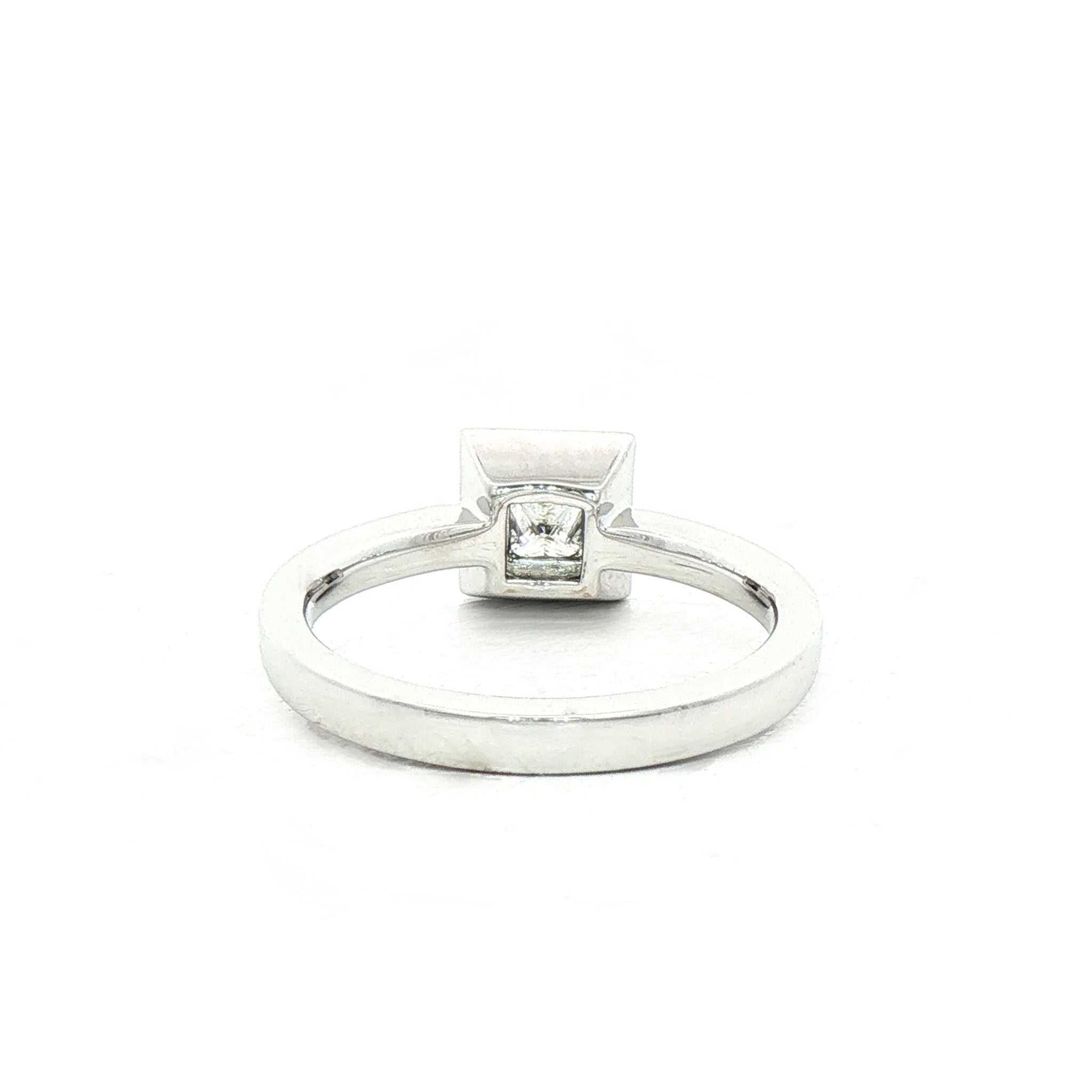0.49ct Princess Cut Cluster Halo Natural Diamond Ring set in 18ct White Gold