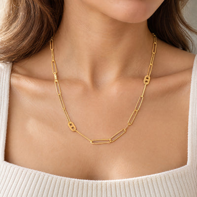 Oval and Flat Gucci Link Chain Necklace in 9ct Yellow Gold