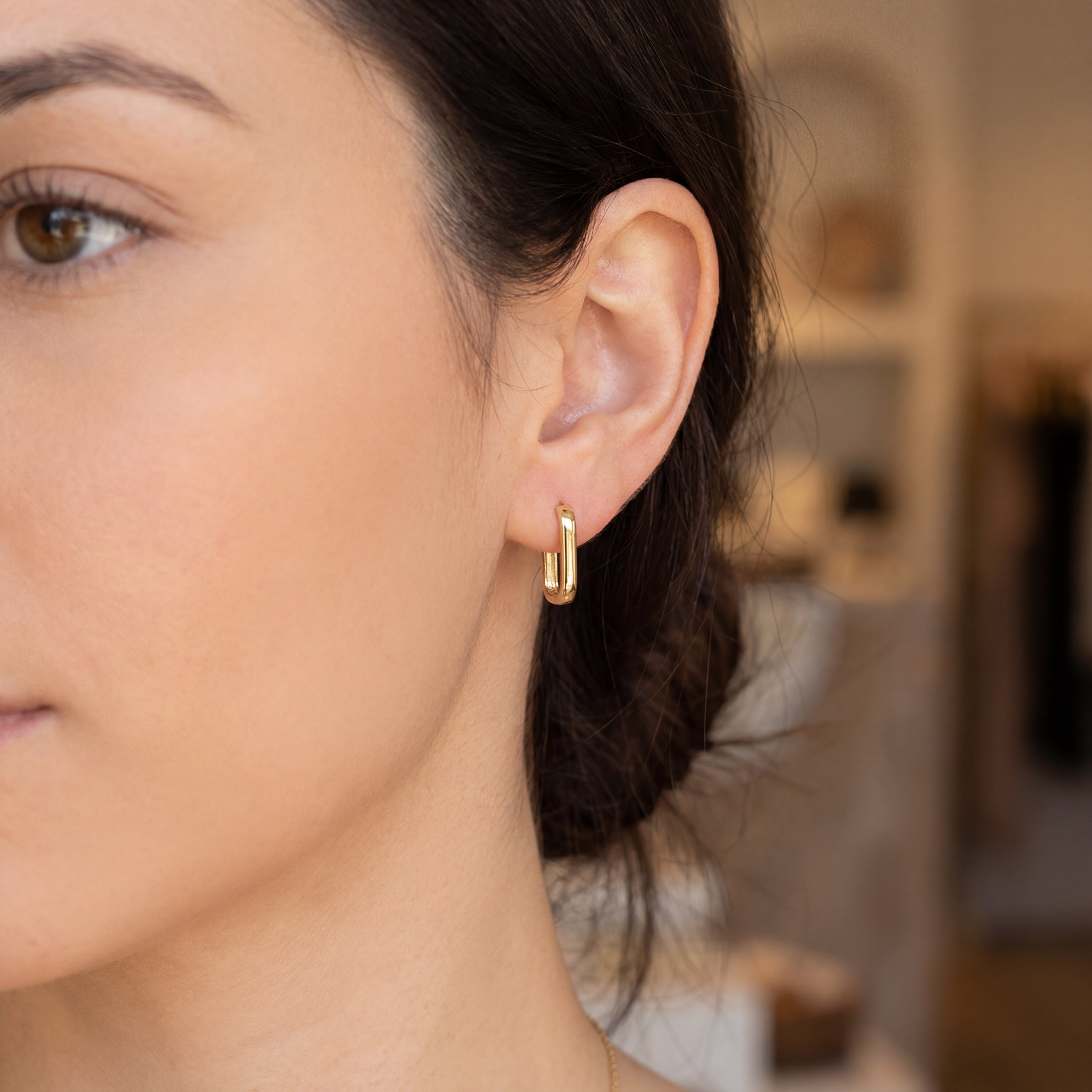 Medium Square Tube Huggie Hoop Earrings in 9ct Yellow Gold