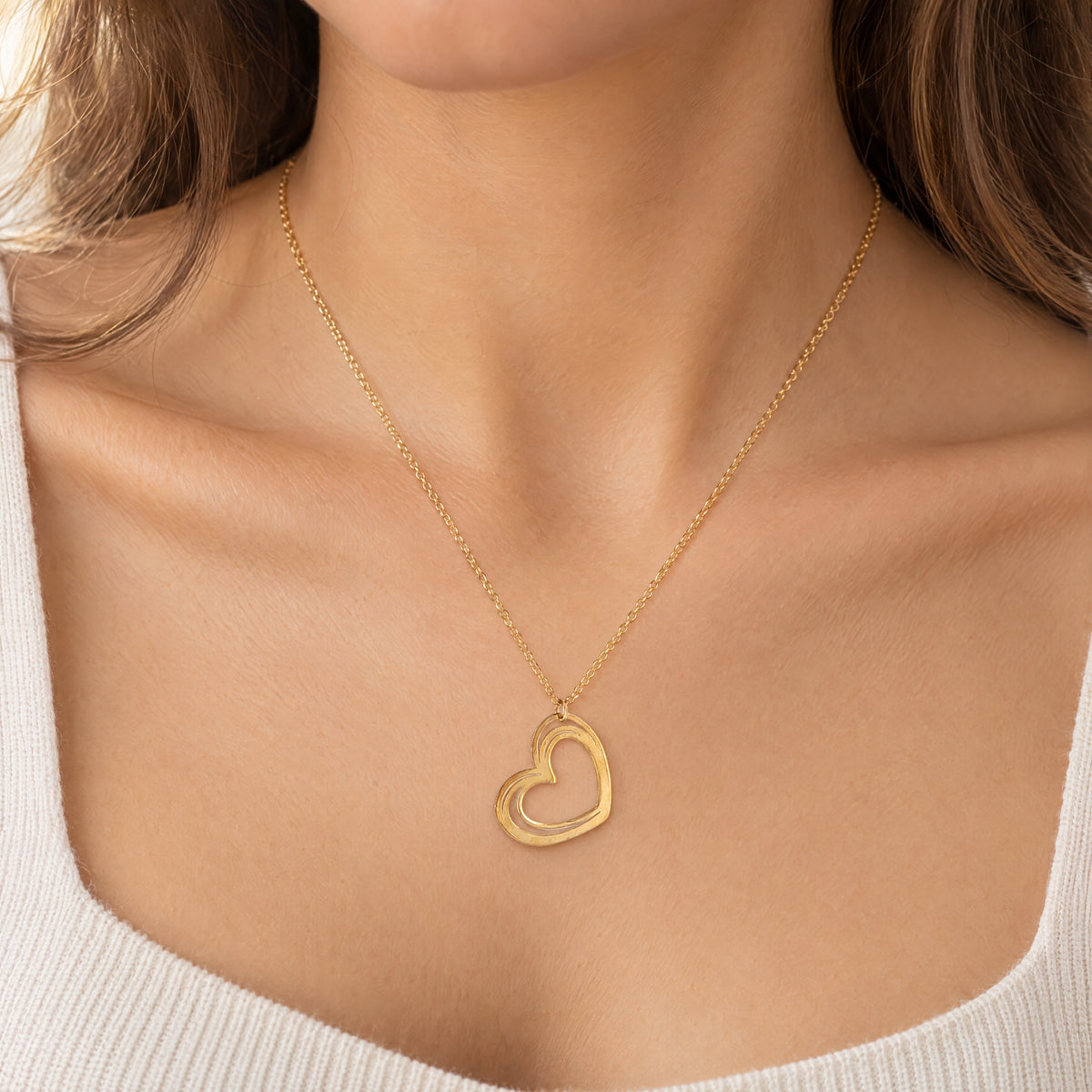 Heart Silhouette Pendant on Chain in 9ct Yellow Gold