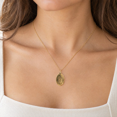 Oval Divine Mercy Medal in 9ct Yellow Gold
