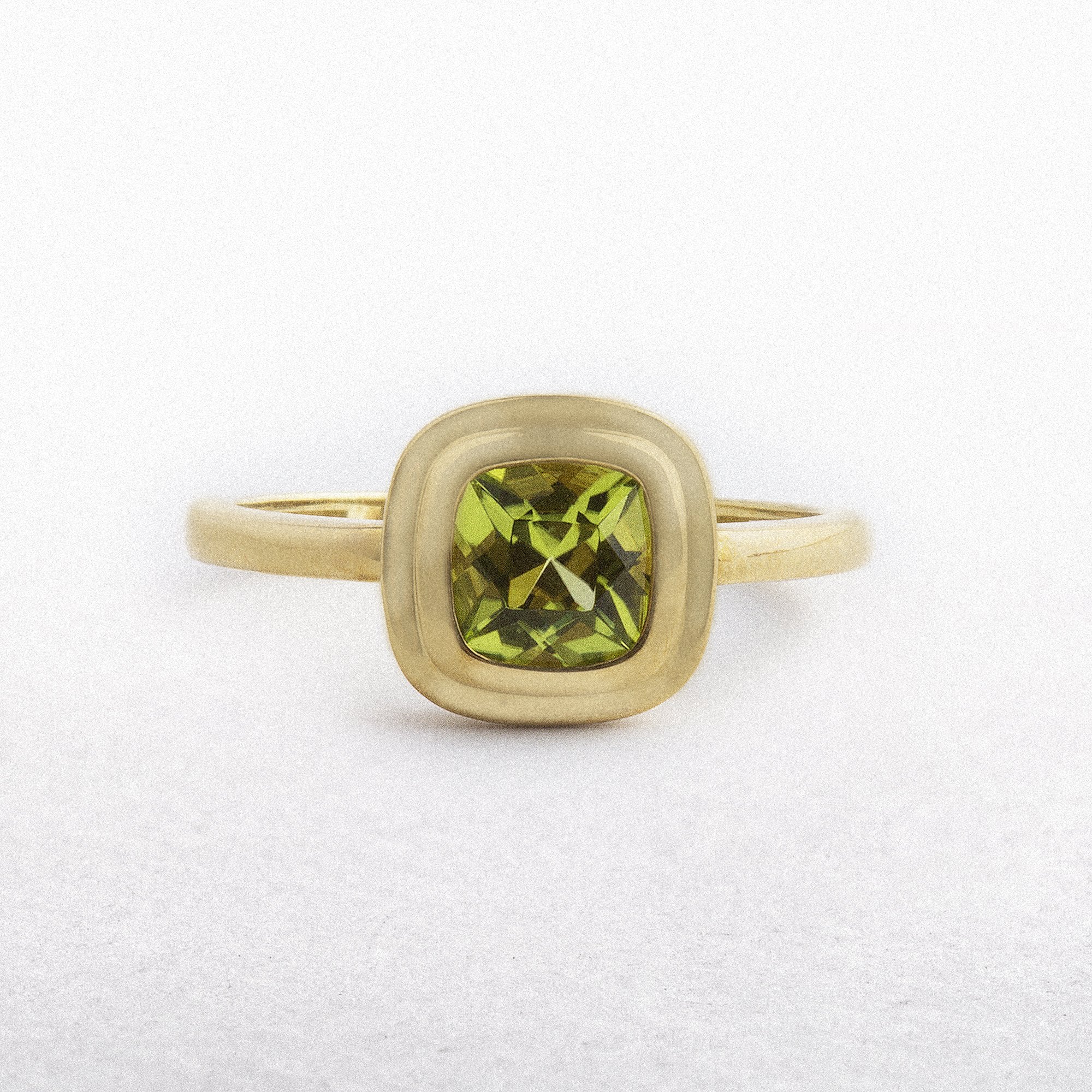 9ct Gold Peridot Dress Ring
