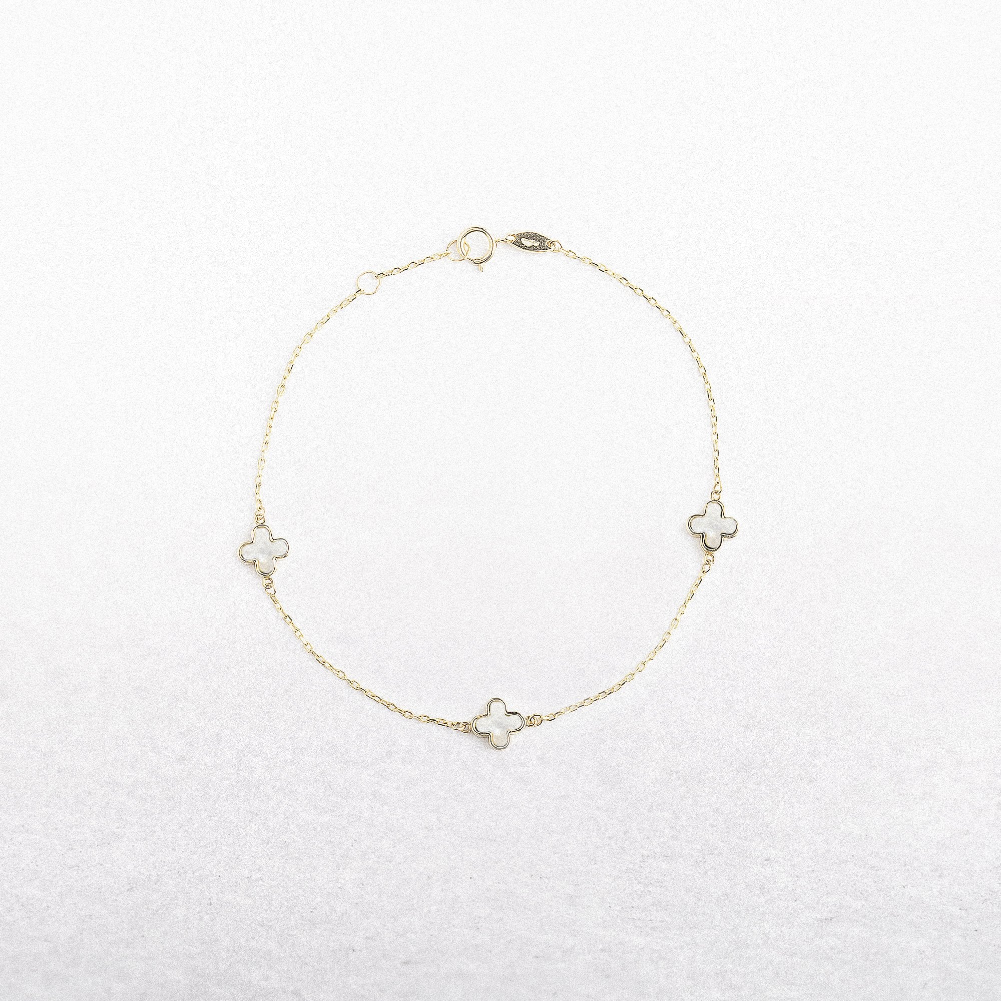 9ct Mother Of Pearl Clover Bracelet