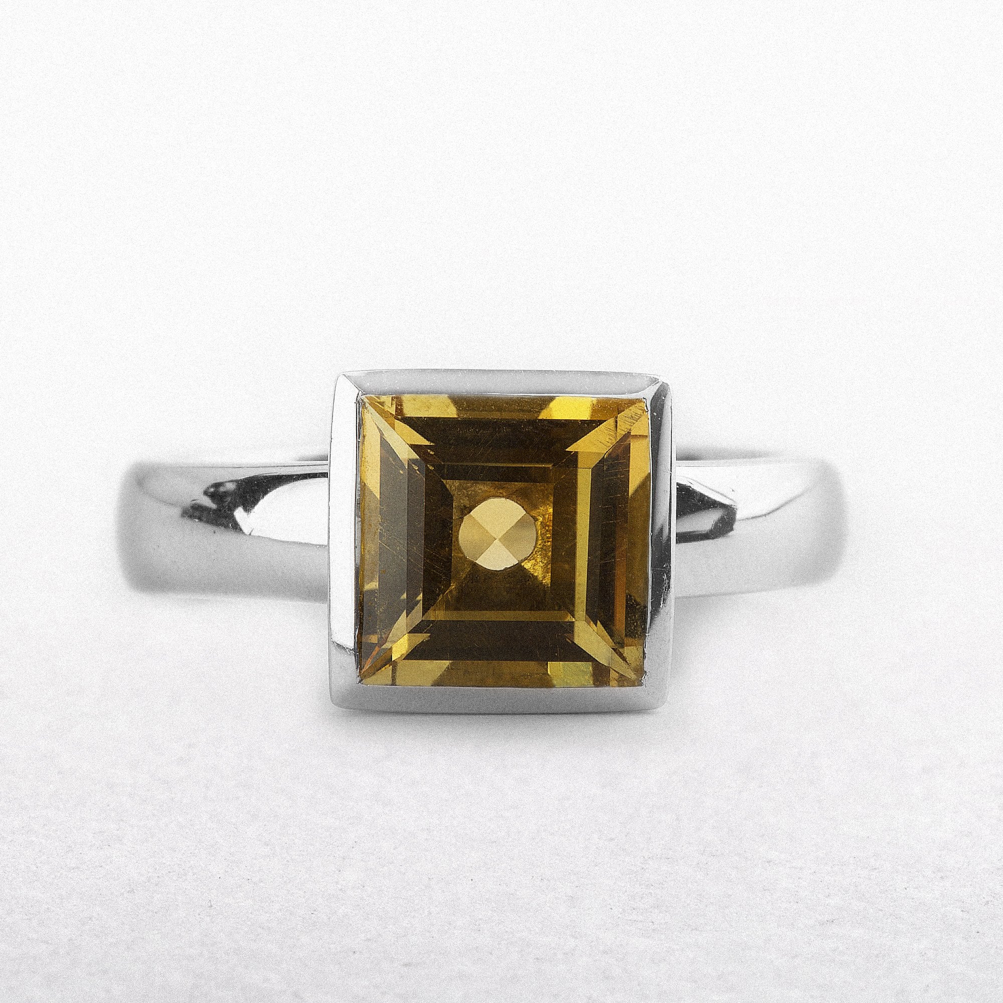 9ct White Gold Square Citrine Dress Ring