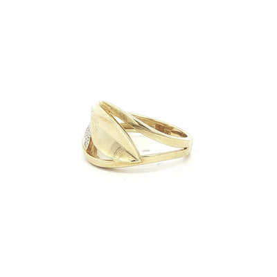 9ct Yellow Gold Natural Diamond Set Leaf Design Dress Ring