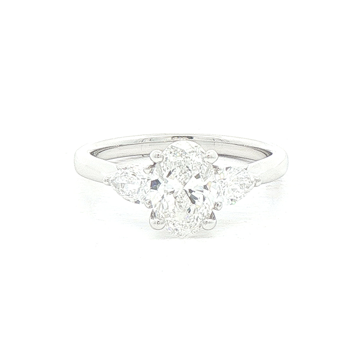 18ct White Gold 1ct E Si1 Natural Diamond Oval Solitaire & Pear Shoulders 0.43ct