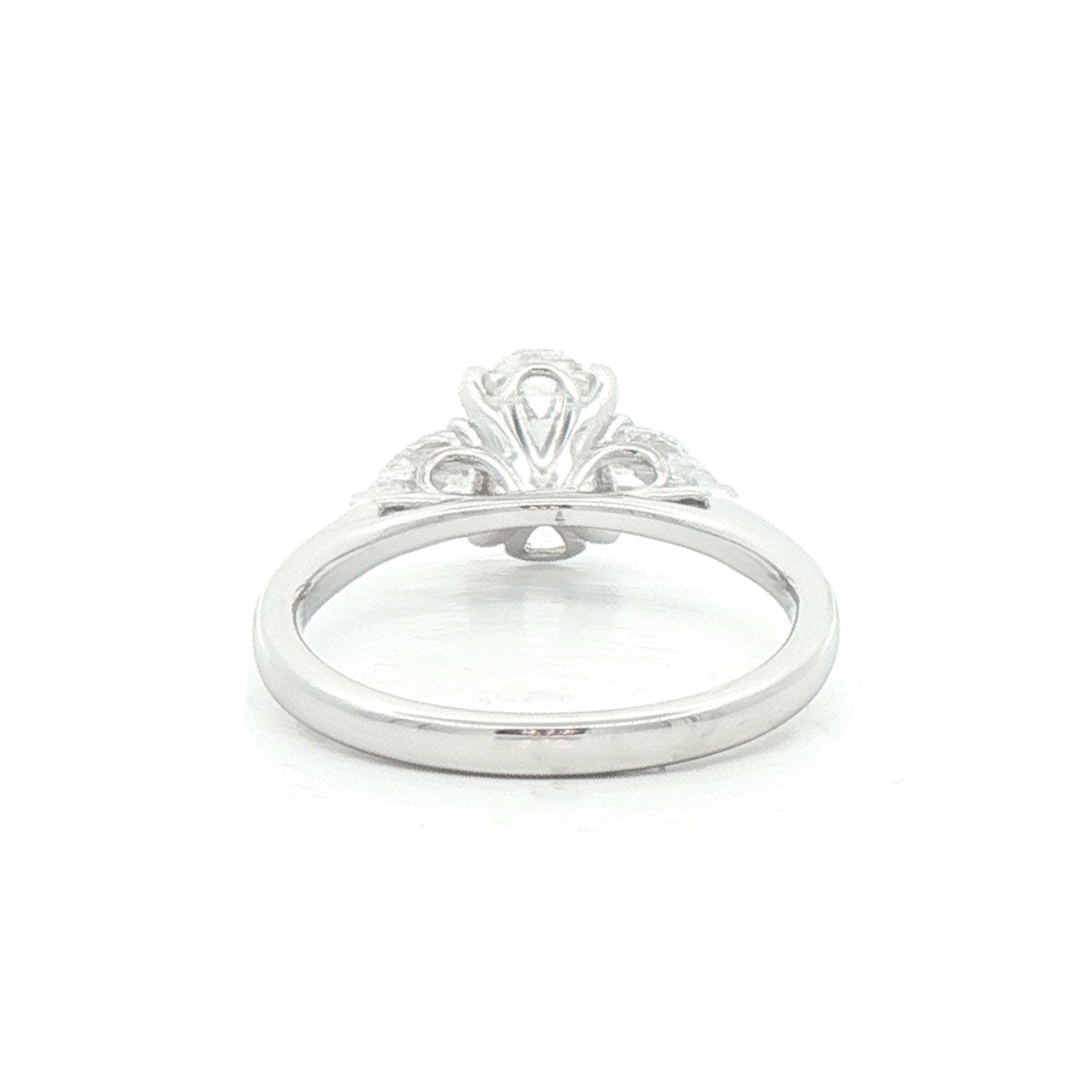 18ct White Gold 1ct E Si1 Natural Diamond Oval Solitaire & Pear Shoulders 0.43ct