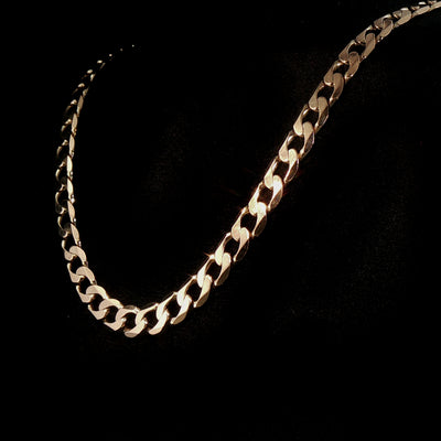 Vintage Gents Flat Curb Chain Weighing 48.1g in 9ct Yellow Gold