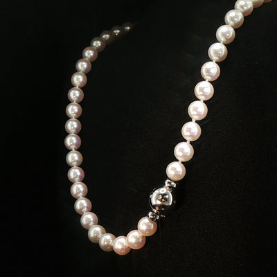 Akoya Pearl Natural Necklace with 18ct White Gold Natural Diamond Clasp