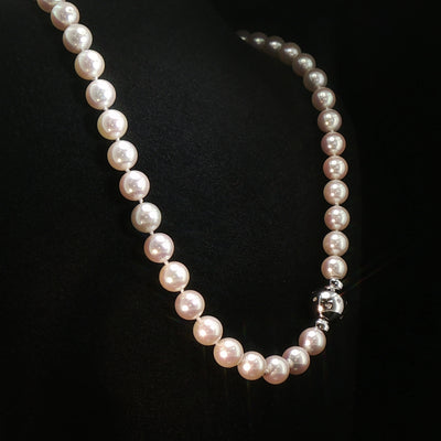 Akoya Pearl Natural Necklace with 18ct White Gold Natural Diamond Clasp