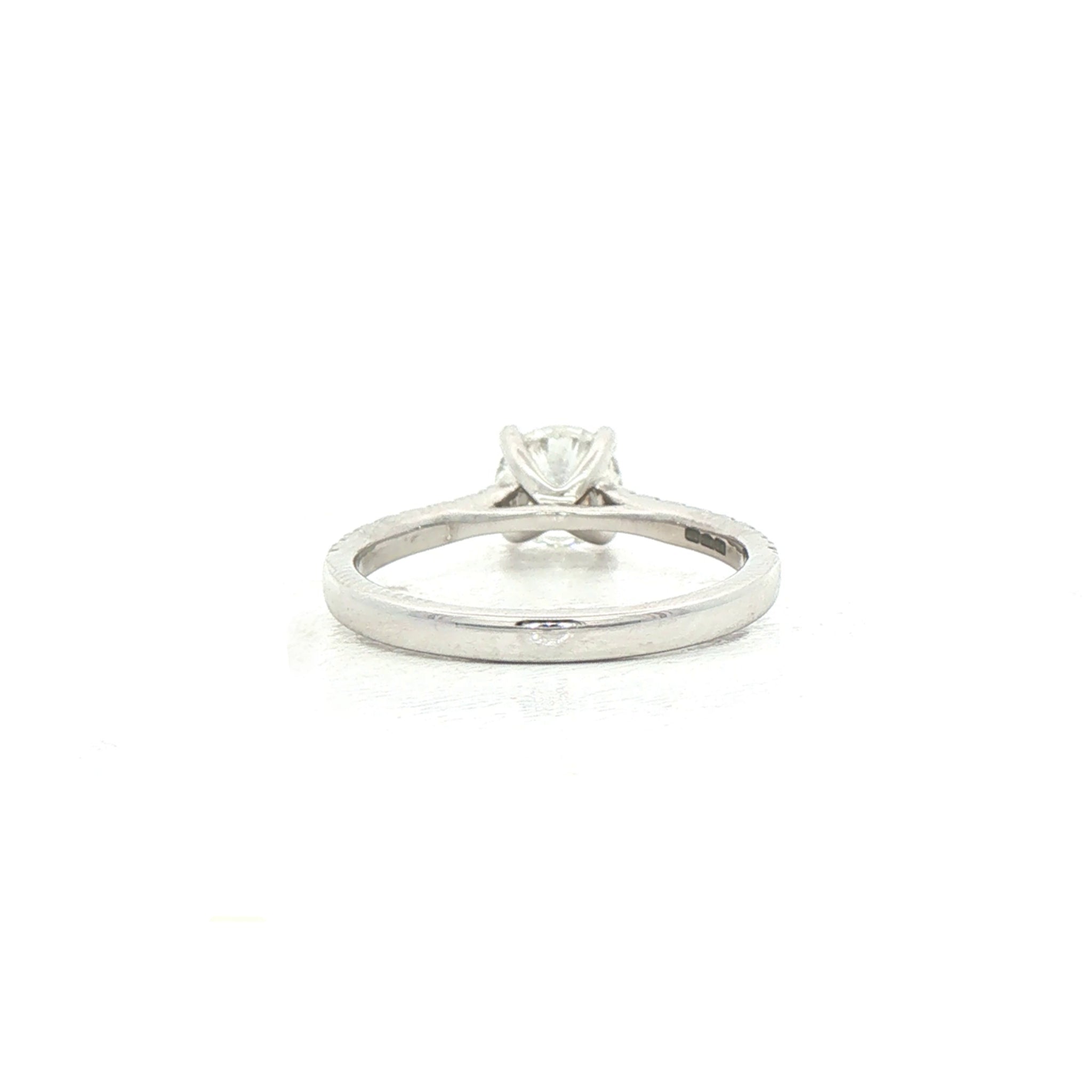 1.10ct Fvs2 Natural Diamond Solitaire Engagement Ring With Shoulder Diamonds Set In Platinum