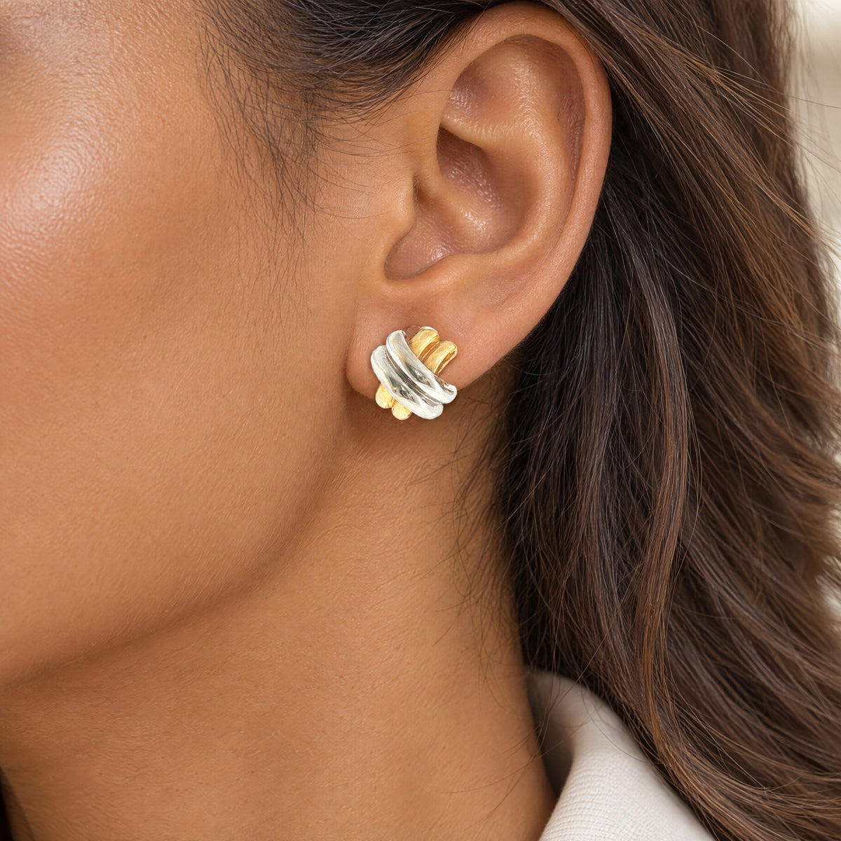 Two-Toned Crossover Earrings in 18ct Yellow and White Gold