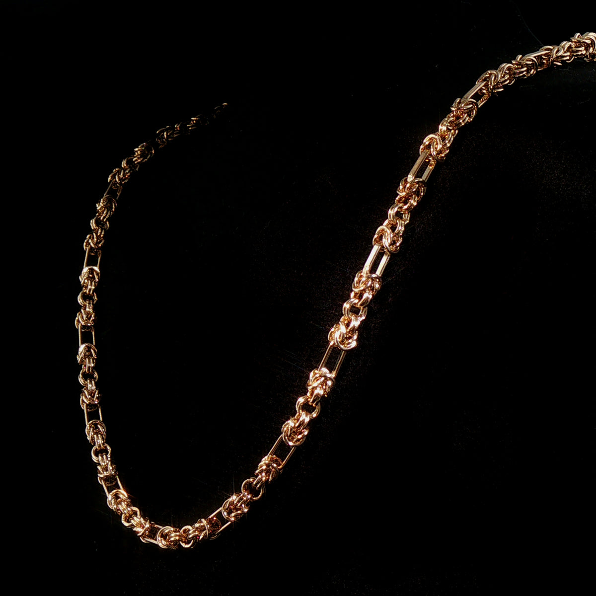 Vintage Double Knot Oval Link Chain Necklace in 9ct Yellow Gold