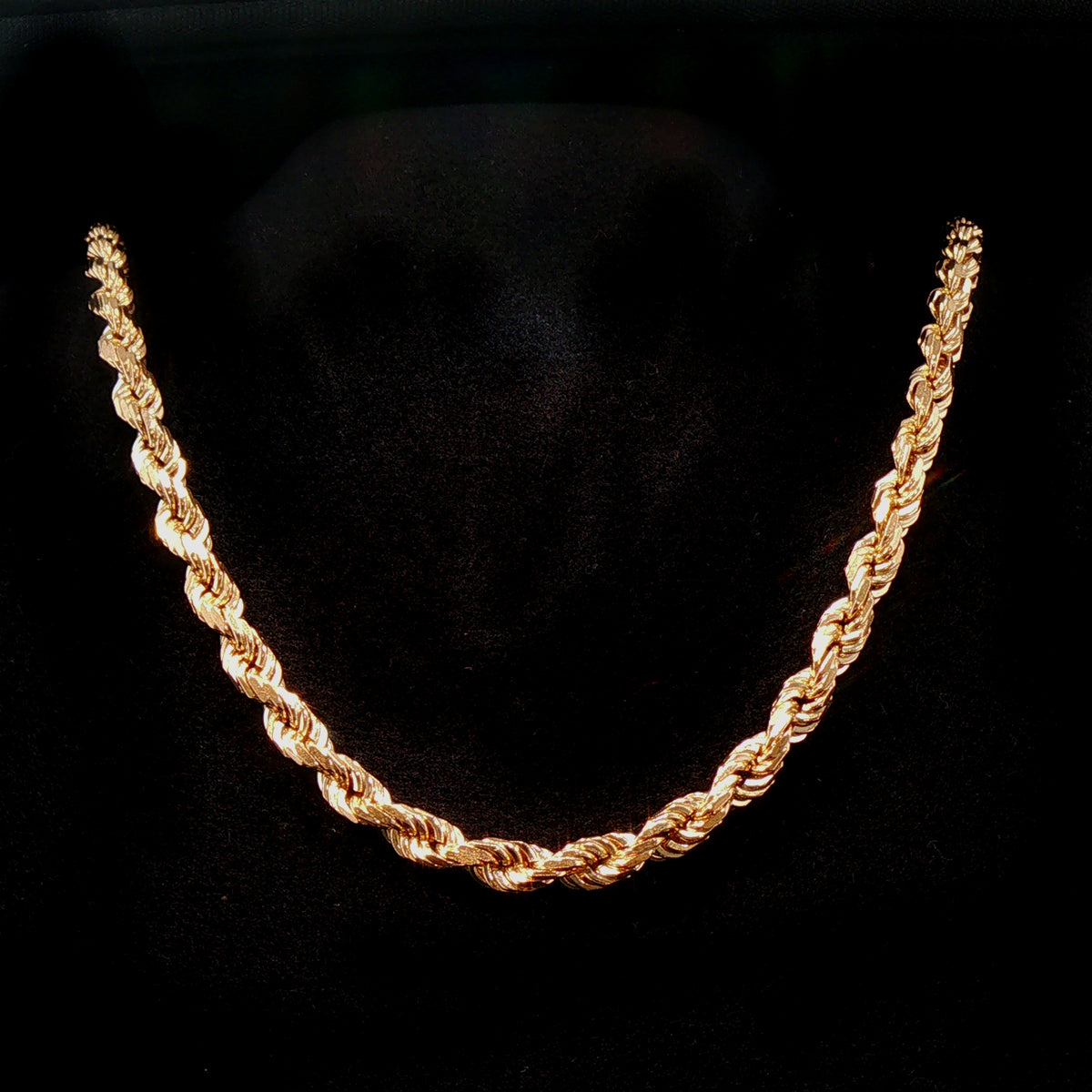 Vintage Solid Filed Rope Chain Weighing 54g in 9ct Yellow Gold