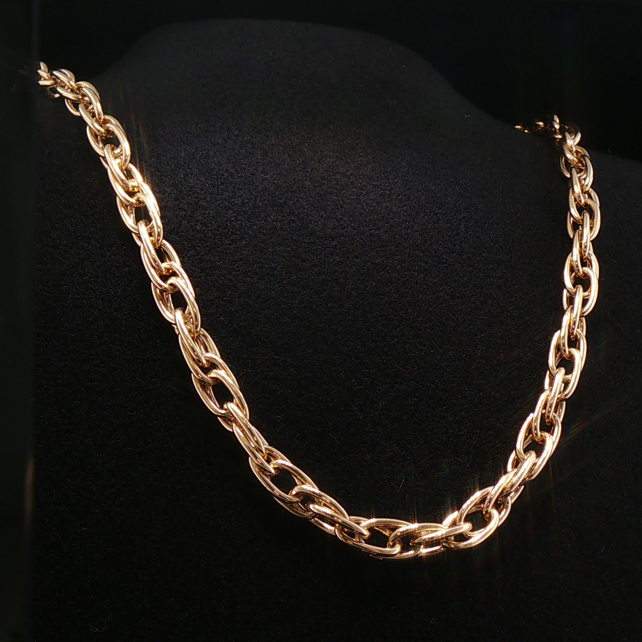 9ct Yellow Gold Interlocking Oval Link Chain Necklace